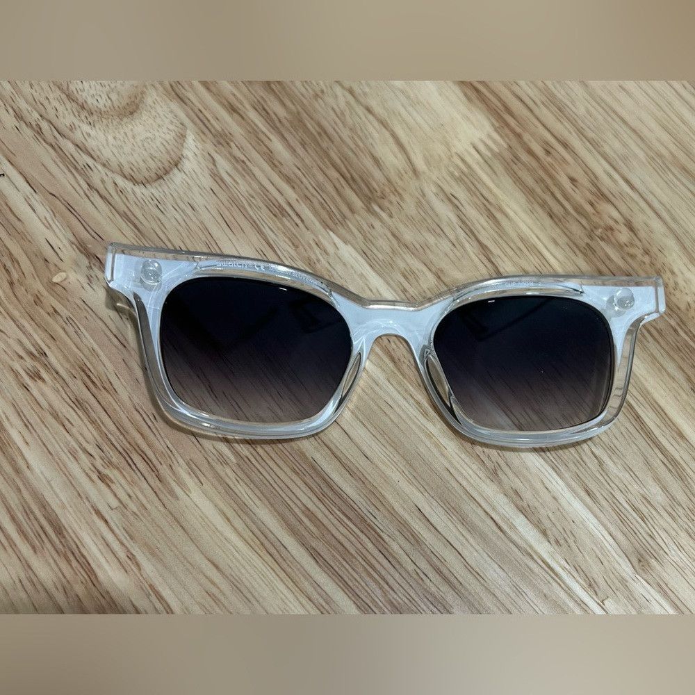 Swatch Swatch Clip On the Eyes Classic Tortoise Shell Sunglasses Size ONE SIZE - 2 Thumbnail