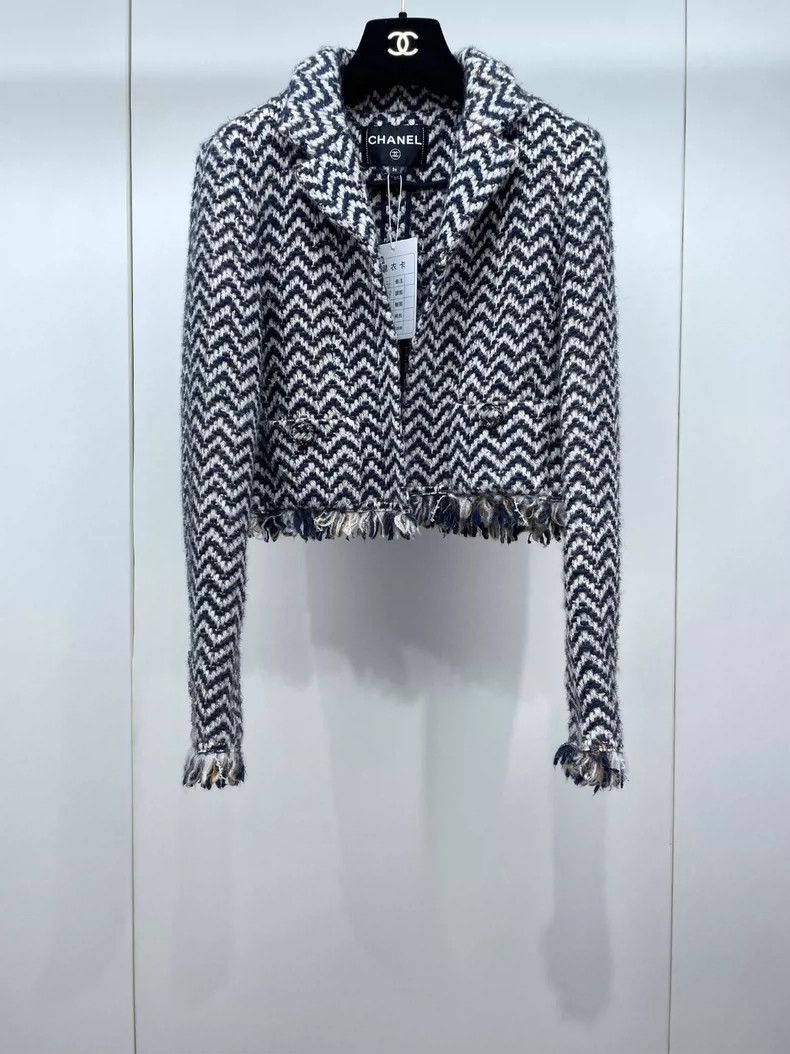 Chanel Chanel Snow series soft tweed tassel jacket 2504-Nextarrow Size XS / US 0-2 / IT 36-38 - 1 Thumbnail