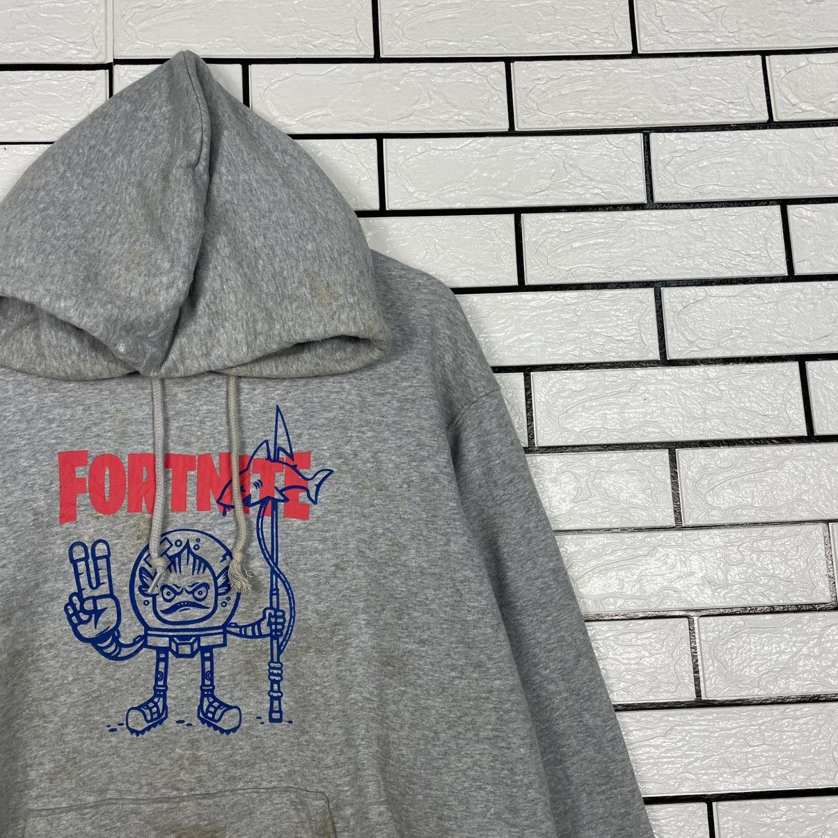 Uniqlo Uniqlo Fortnite Big Logo Hoodie Size US L / EU 52-54 / 3 - 5 Thumbnail