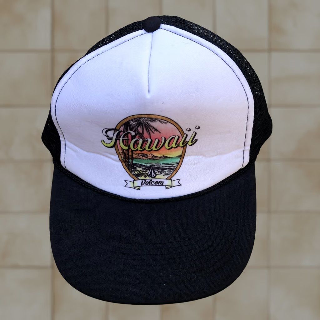 Volcom VINTAGE Volcom HAWAII Trucker Hat Men’s Adjustable Black Cap Snapback Size ONE SIZE - 1 Thumbnail