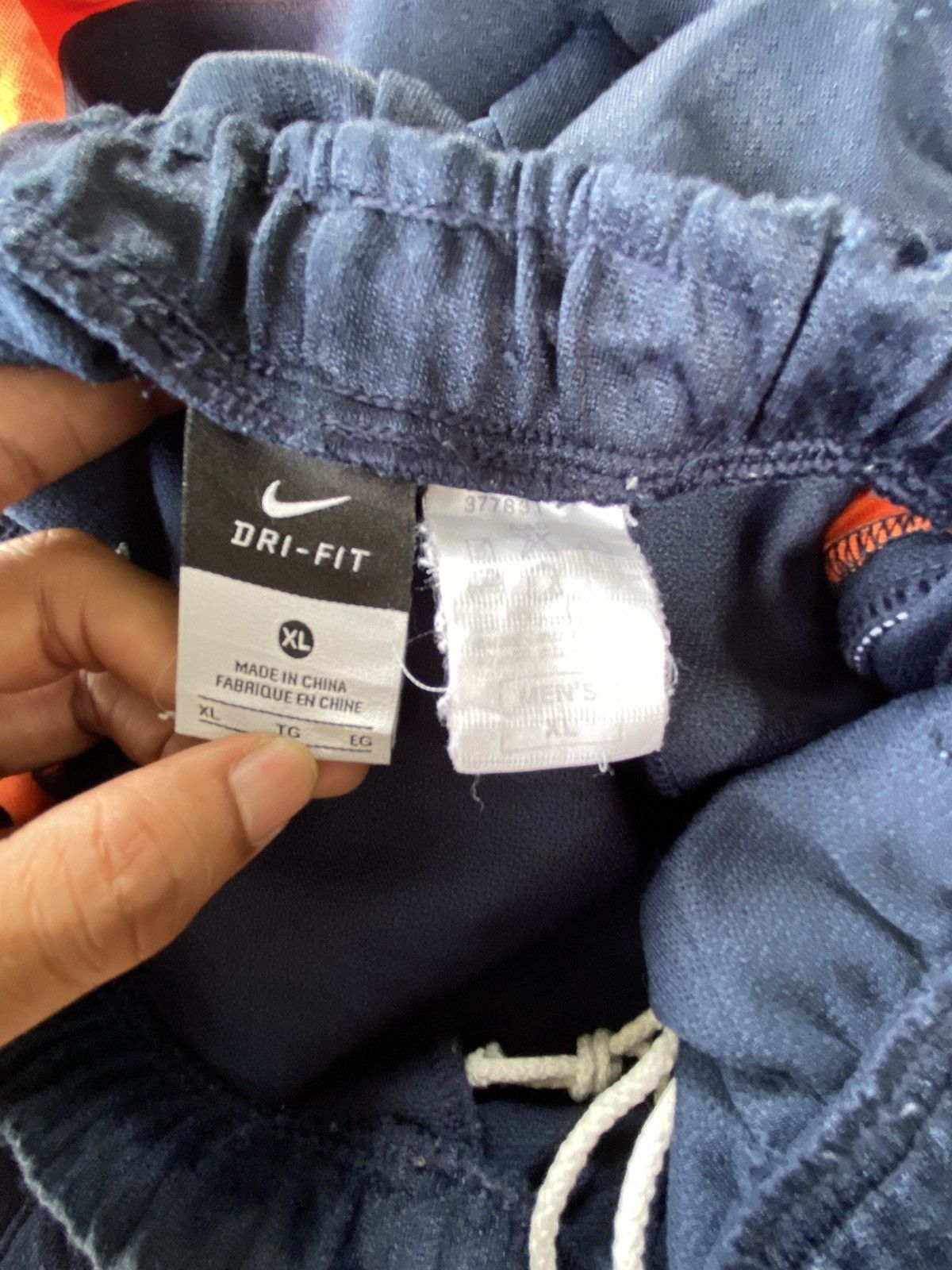 Carhartt Wip × Nike VINTAGE NIKE 90S BAGGY NYLON WIDE LEG SWOOSH TRACK PANTS Y2K Size US 26 / EU 42 - 3 Thumbnail