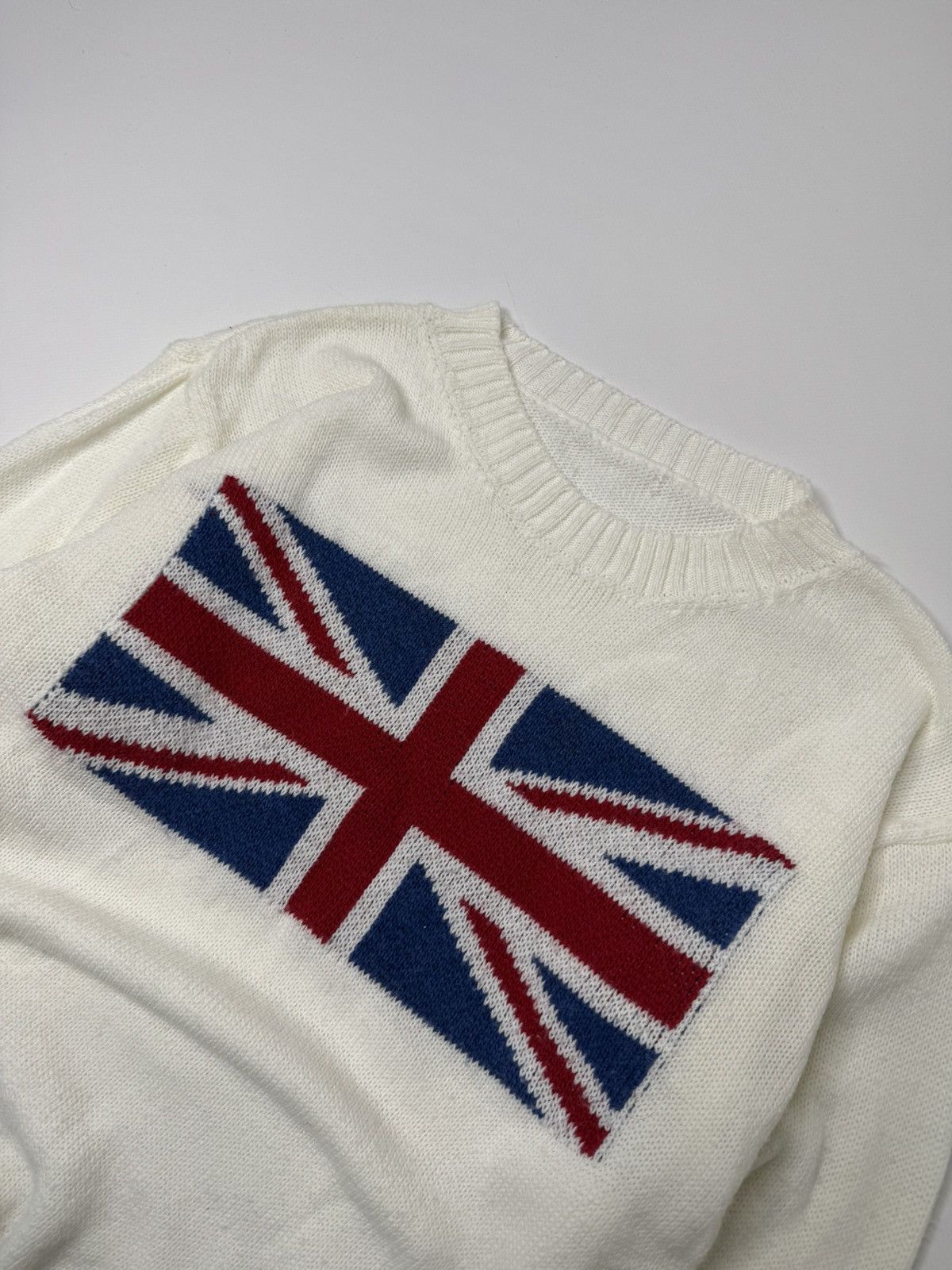 Vintage Vintage beige avant garde UK British flag sweater knit y2k Size US S / EU 44-46 / 1 - 2 Thumbnail