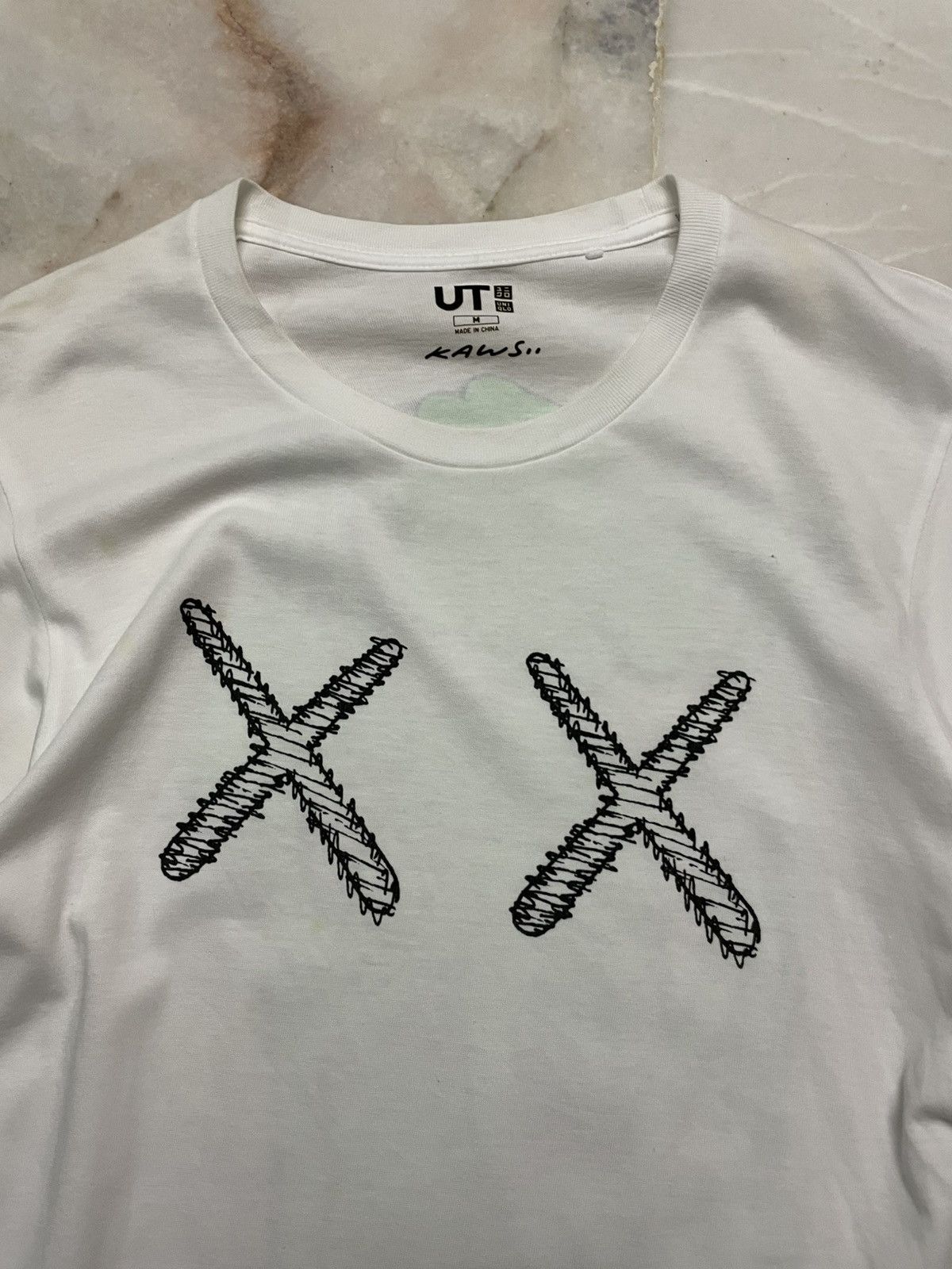 Kaws 💥Rare💥Uniqlo Kaws Rare Backhit Print Sick Bones Mega Print Size US M / EU 48-50 / 2 - 10 Thumbnail
