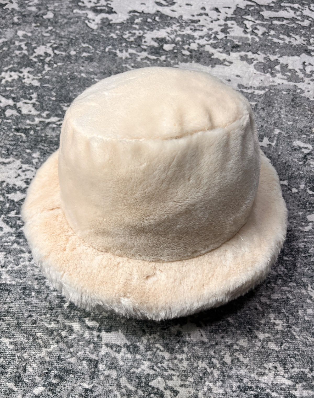 Moschino Moschino Faux Fur Fluffy Winter Hat Size ONE SIZE - 1 Thumbnail