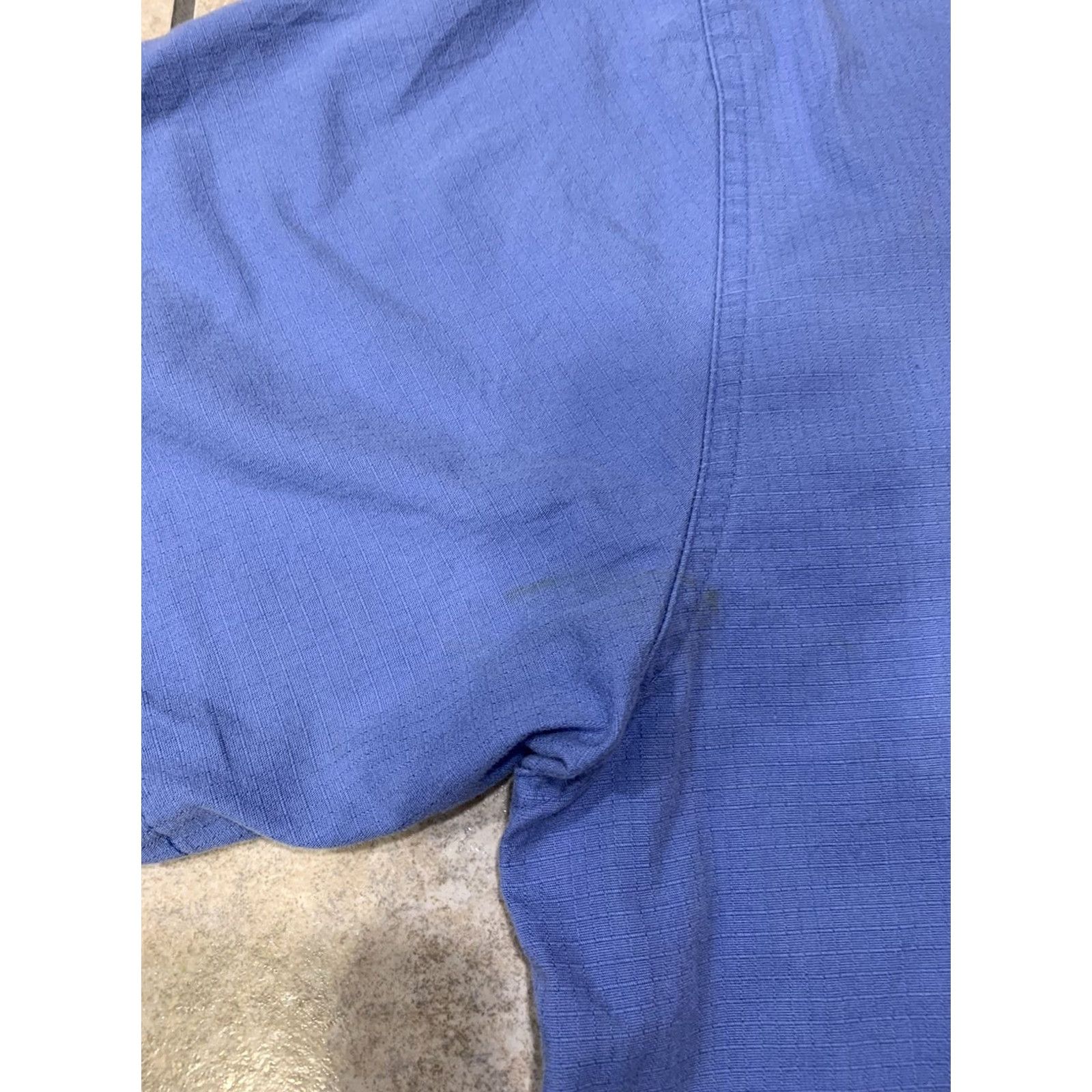 Carhartt Carhartt Men's XL Blue Ripstop Utility Medical Uniform Scrub Top C15108 Size US XL / EU 56 / 4 - 4 Thumbnail