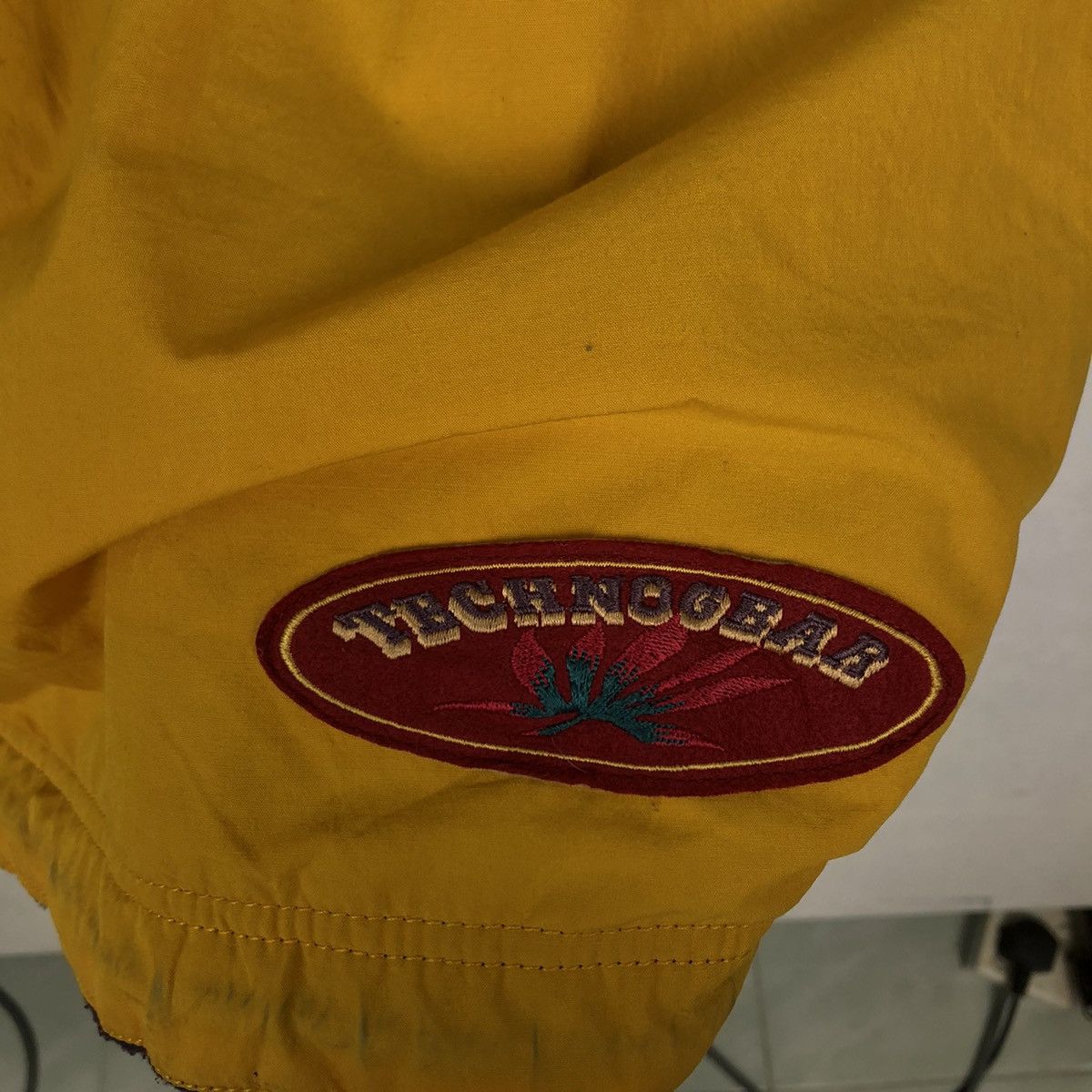 Descente VINTAGE SKI JACKET BOMBER DESIGN DESCENTE JAPAN RARE COLOUR Size US M / EU 48-50 / 2 - 11 Thumbnail