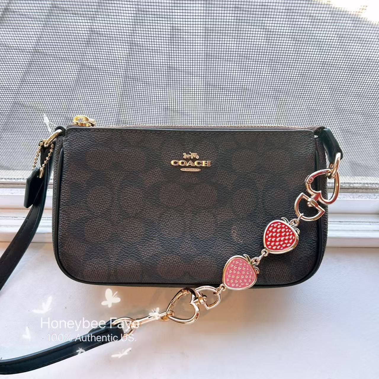 Coach Nolita 19 In Signature Canvas CW426 plus extended chain Size ONE SIZE - 1 Thumbnail