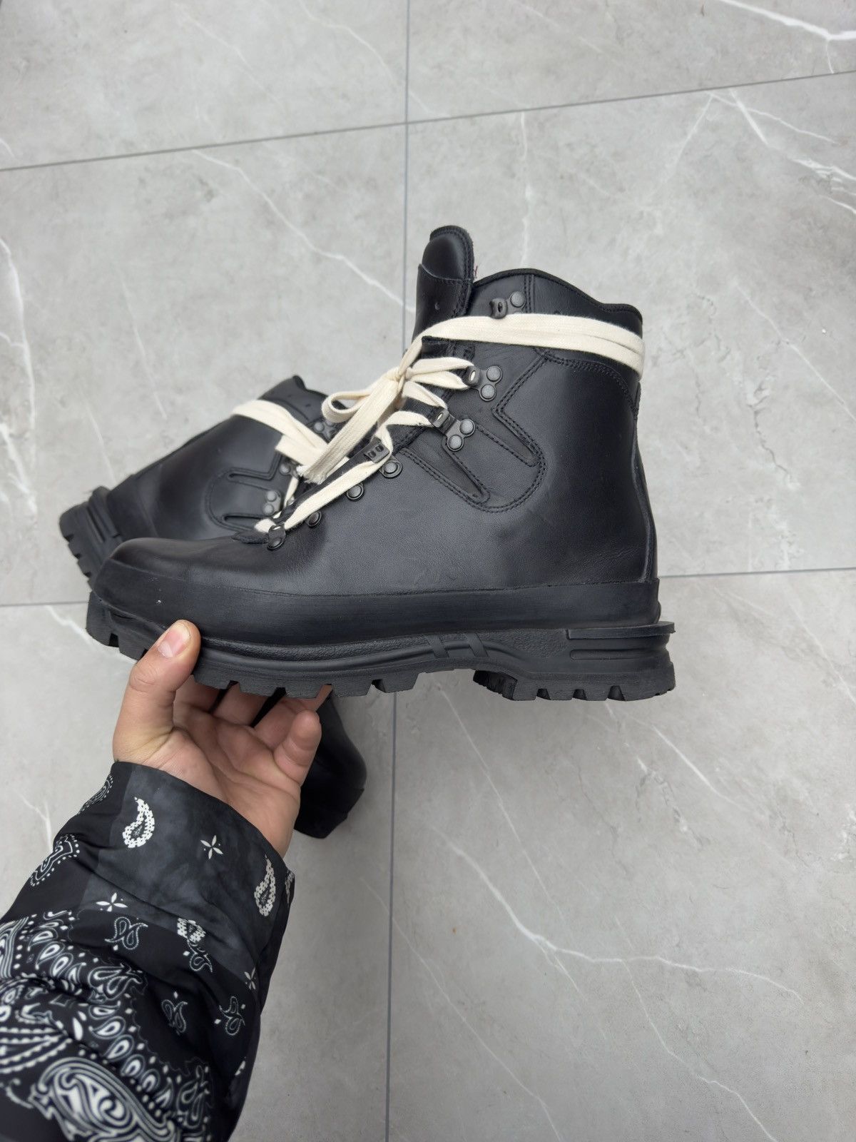 Vintage 1970s Vintage Military Black Leather Combat Boots Size US 10 / EU 43 - 9 Thumbnail