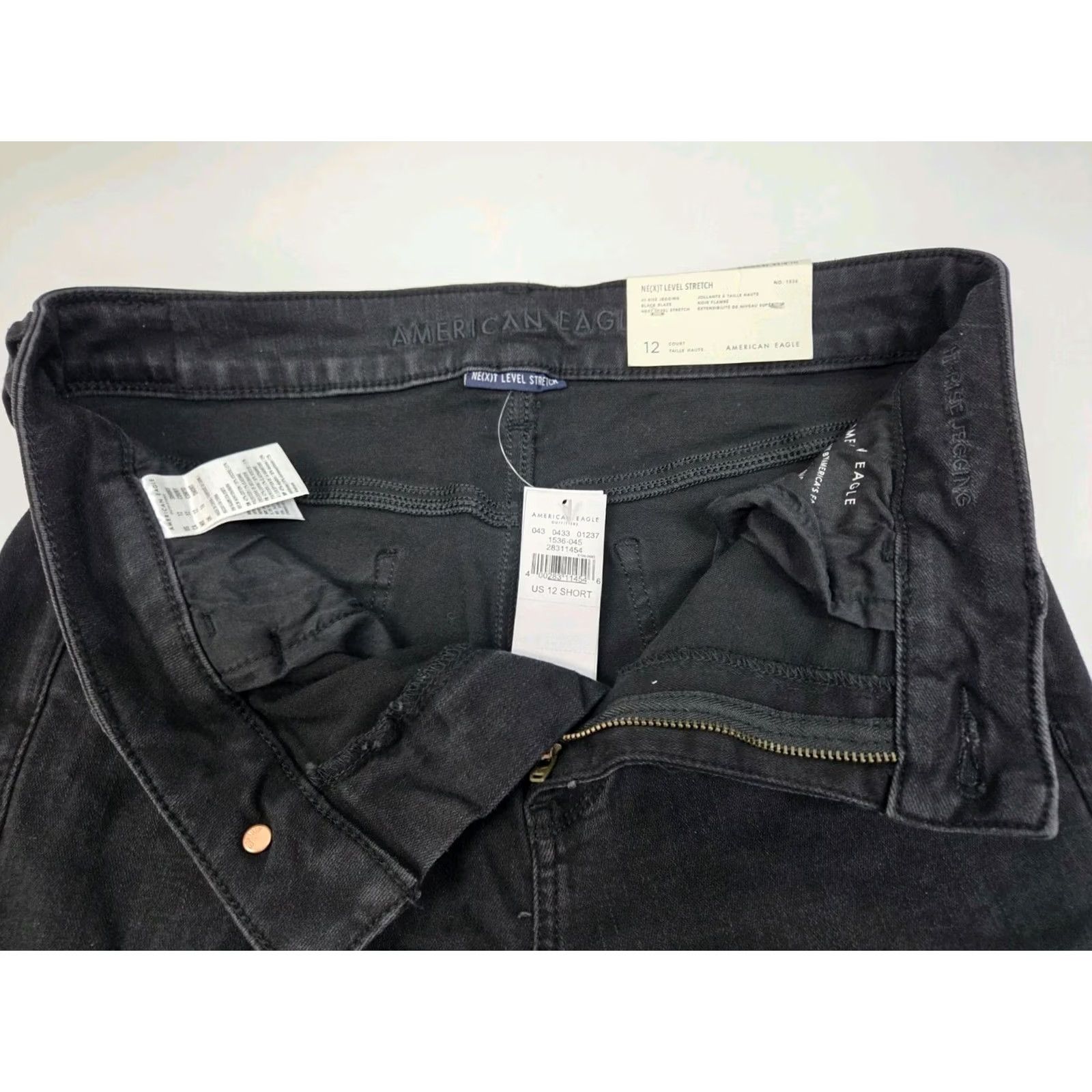 American Eagle Outfitters NWT American Eagle Womens High Rise Jegging Shorts Distressed Stretch Black 12 Short Size 34" / US 12 / IT 48 - 4 Thumbnail