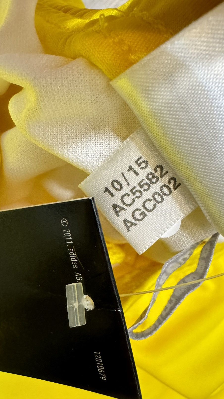 Adidas Ukraine 15/16 home short (Bnwt) Size US 28 / EU 44 - 6 Thumbnail
