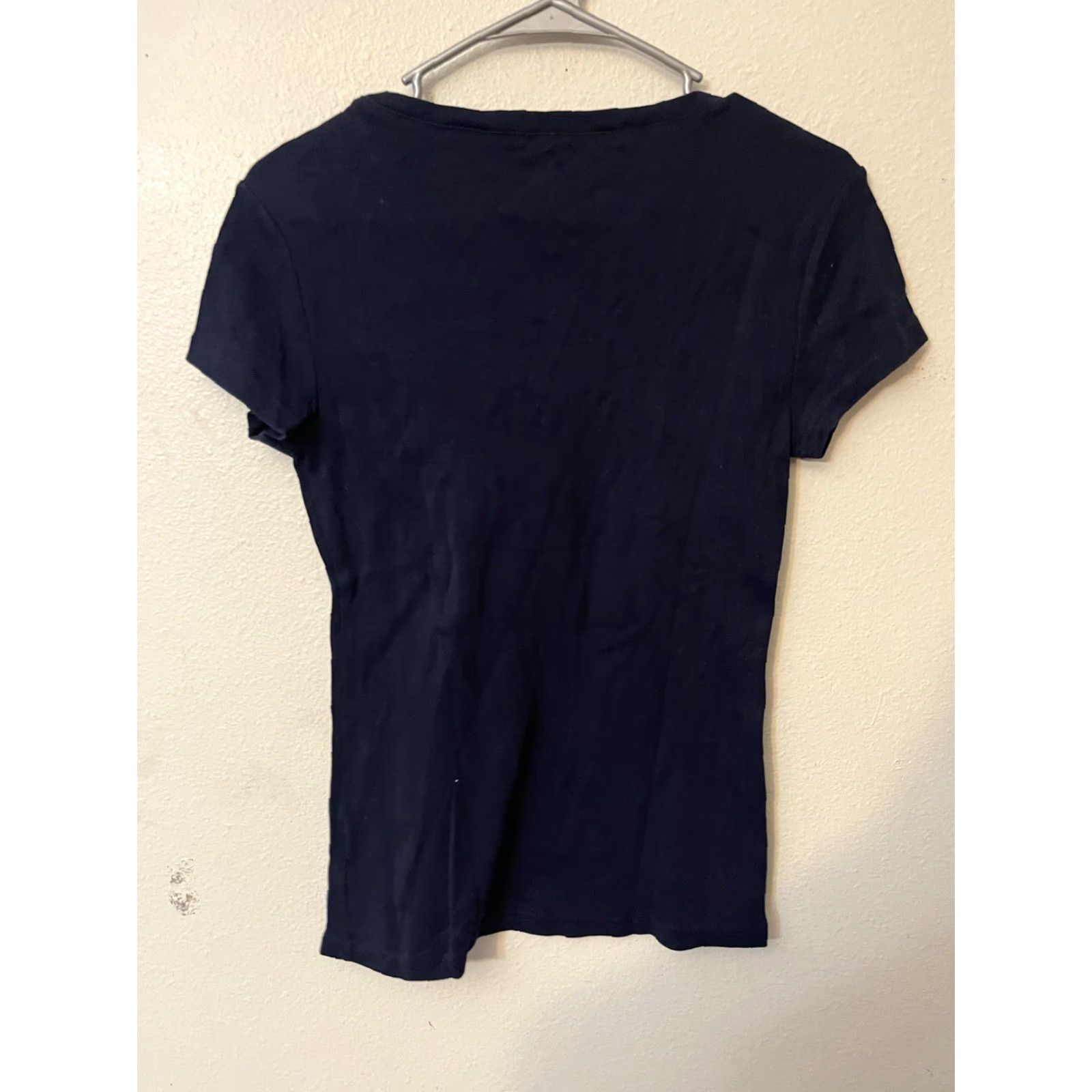 Tommy Hilfiger Tommy Hilfiger T Shirt Medium Navy Blue Solid Short Sleeve V Neck Tee Womens Size M / US 6-8 / IT 42-44 - 2 Thumbnail