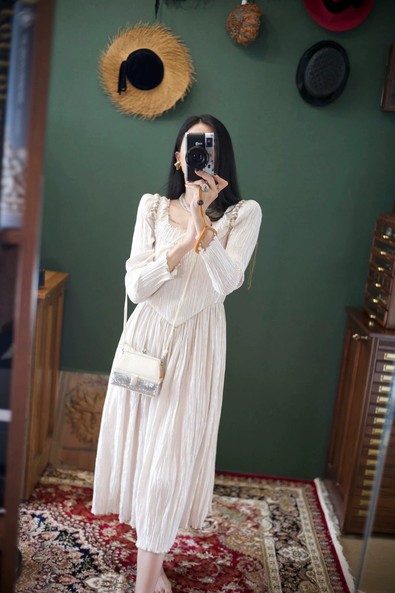 Mary McFadden Mary McFadden Couture White Pleated Tie Lined Dress US8 Size M / US 6-8 / IT 42-44 - 9 Thumbnail