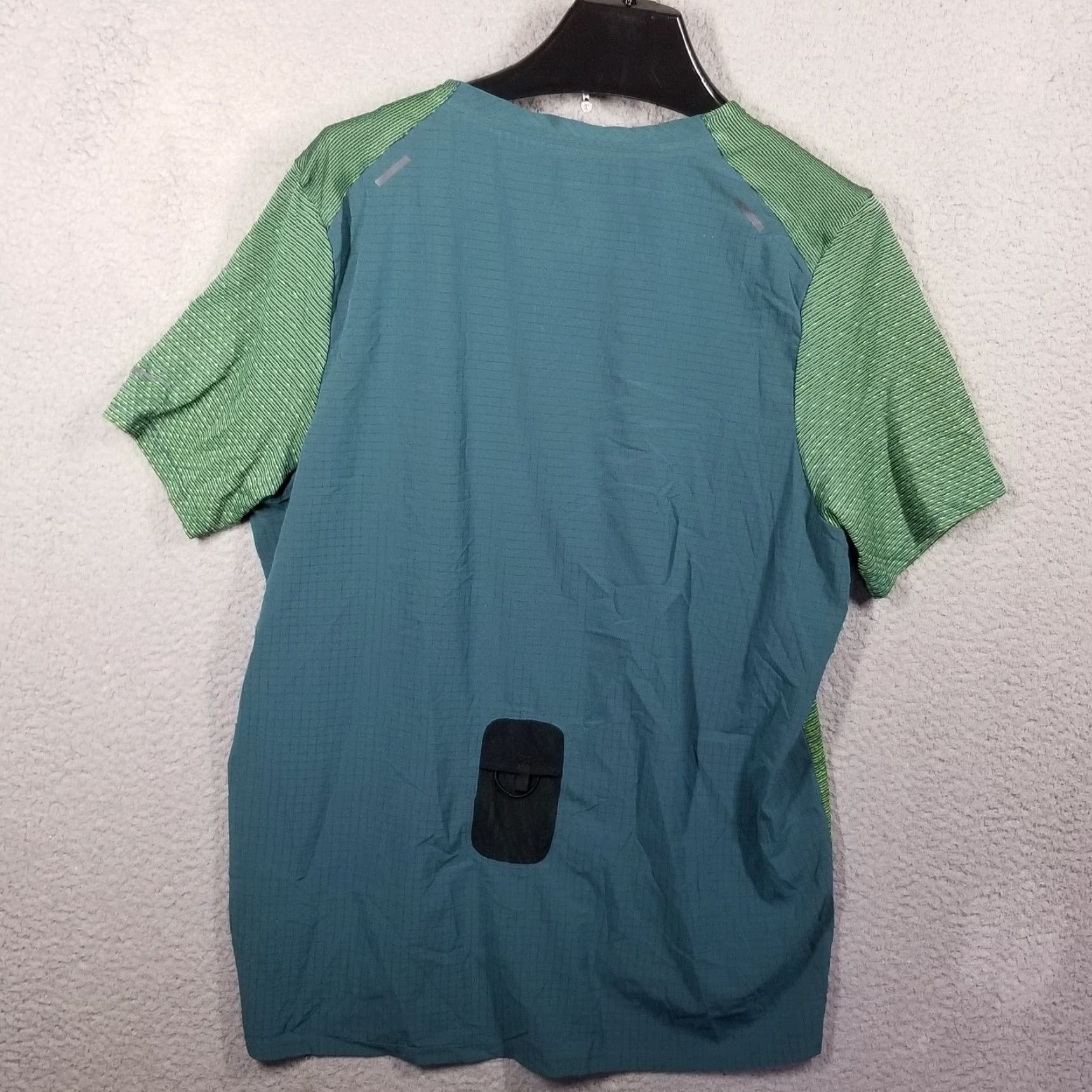 Nike Nike Pinnacle Run Division Short Sleeve Shirt L Green Mens T-Shirt Running Moisture Wicking Geometric 304 DA0426 Size US L / EU 52-54 / 3 - 2 Thumbnail