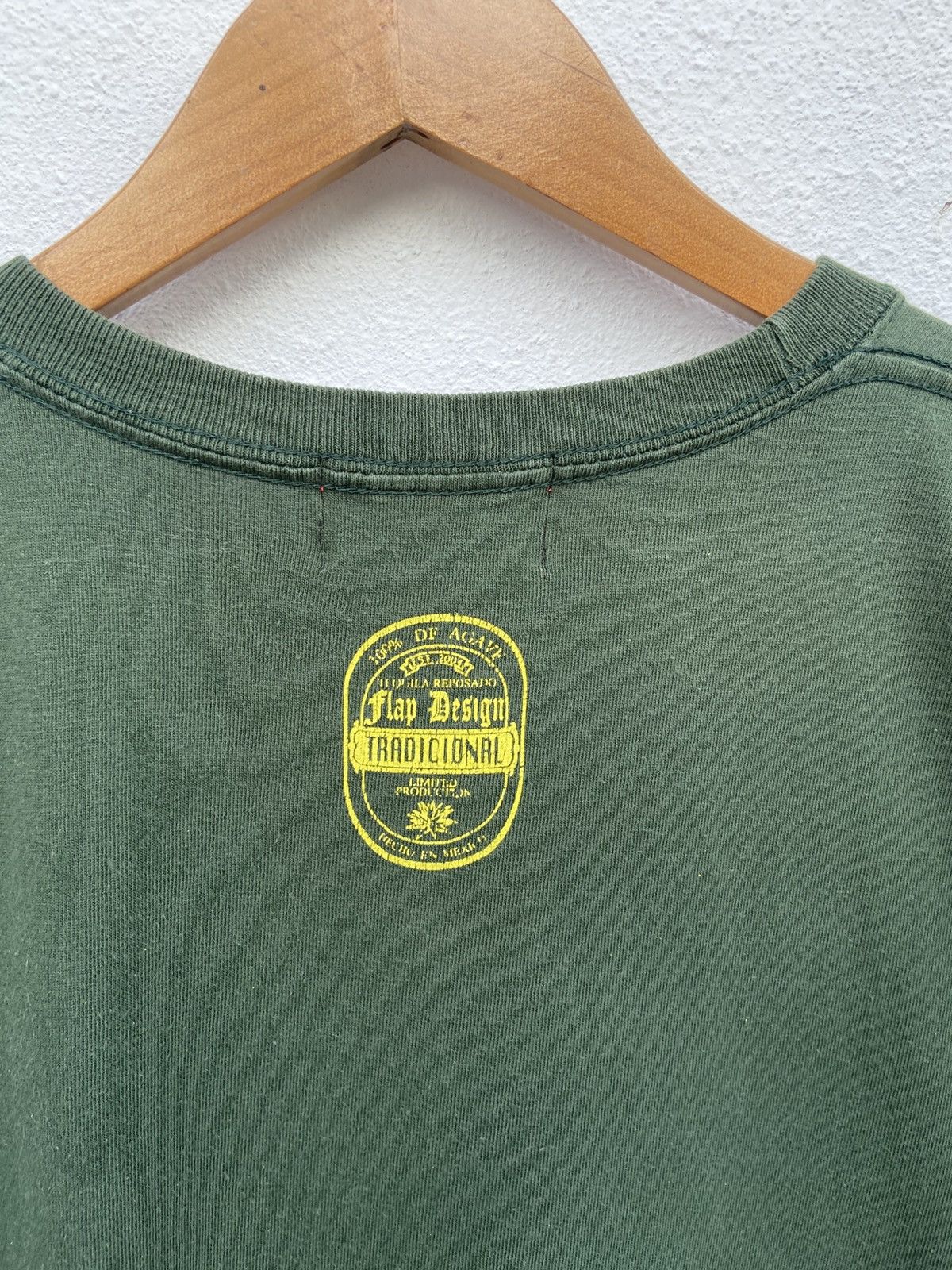 Japanese Brand 🔥 Flap t shirt streetwear japan Size US L / EU 52-54 / 3 - 5 Thumbnail