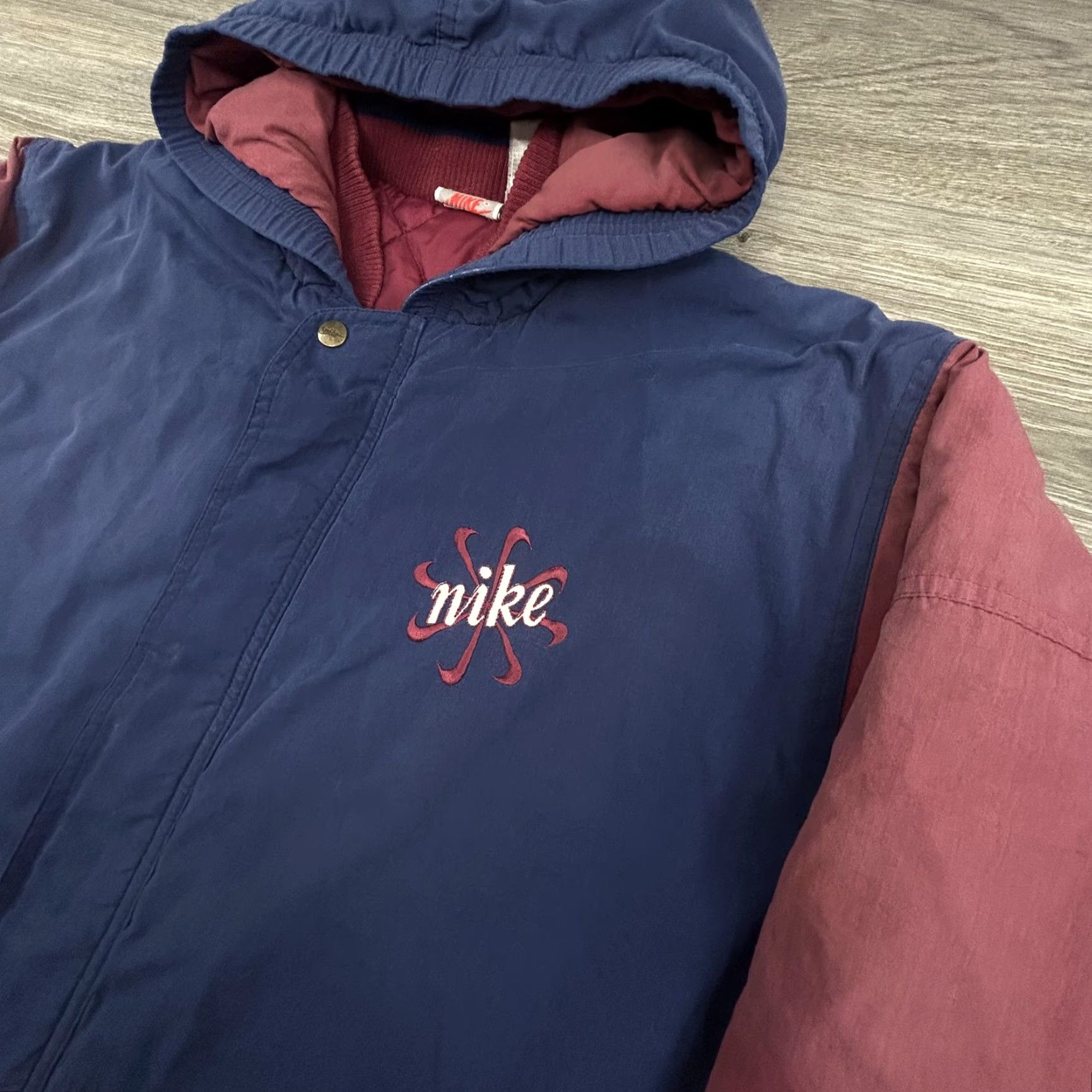 Nike VINTAGE Nike Jacket Mens S Hooded Quilted Parka Zip Swoosh 80s USA Navy Blue Burgundy Lining Pockets Cold-Weather Casual Size US S / EU 44-46 / 1 - 3 Thumbnail