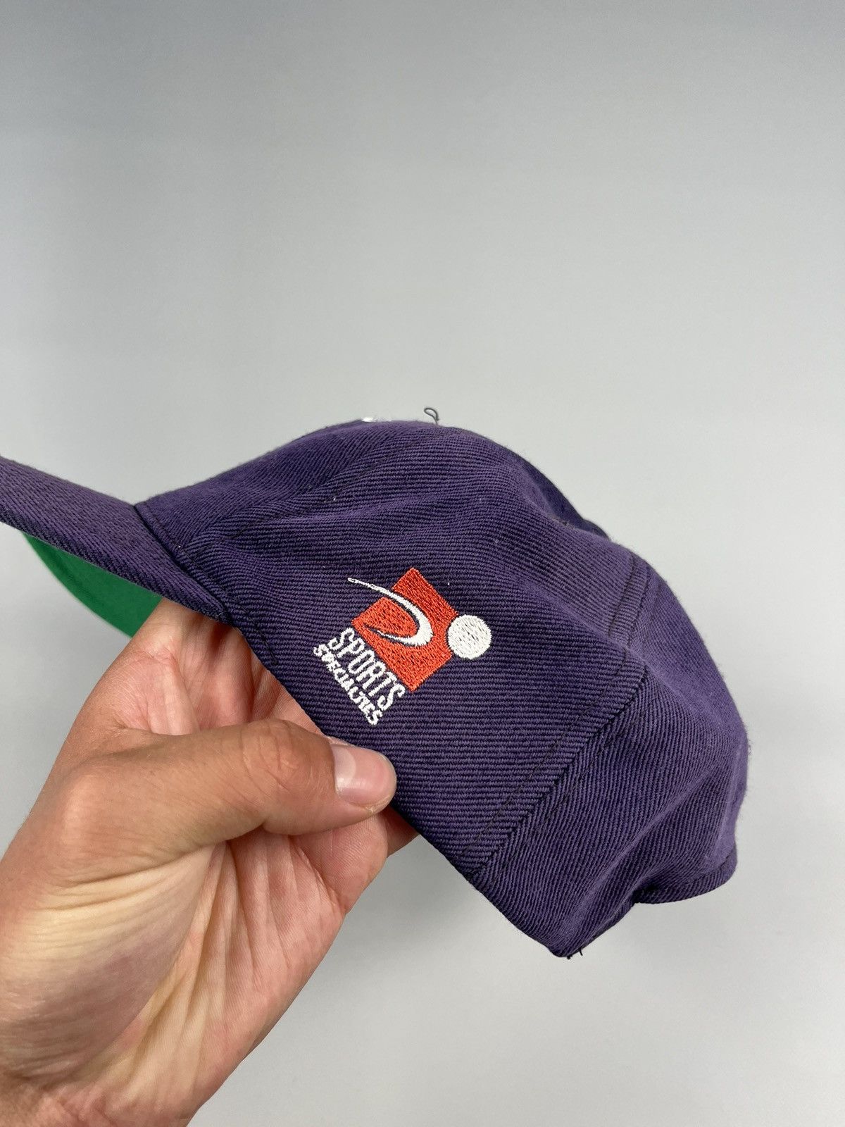 NBA × Vintage RARE 90s VINTAGE Chicago Bulls NBA Faded Wool Snapback Cap Size ONE SIZE - 3 Thumbnail