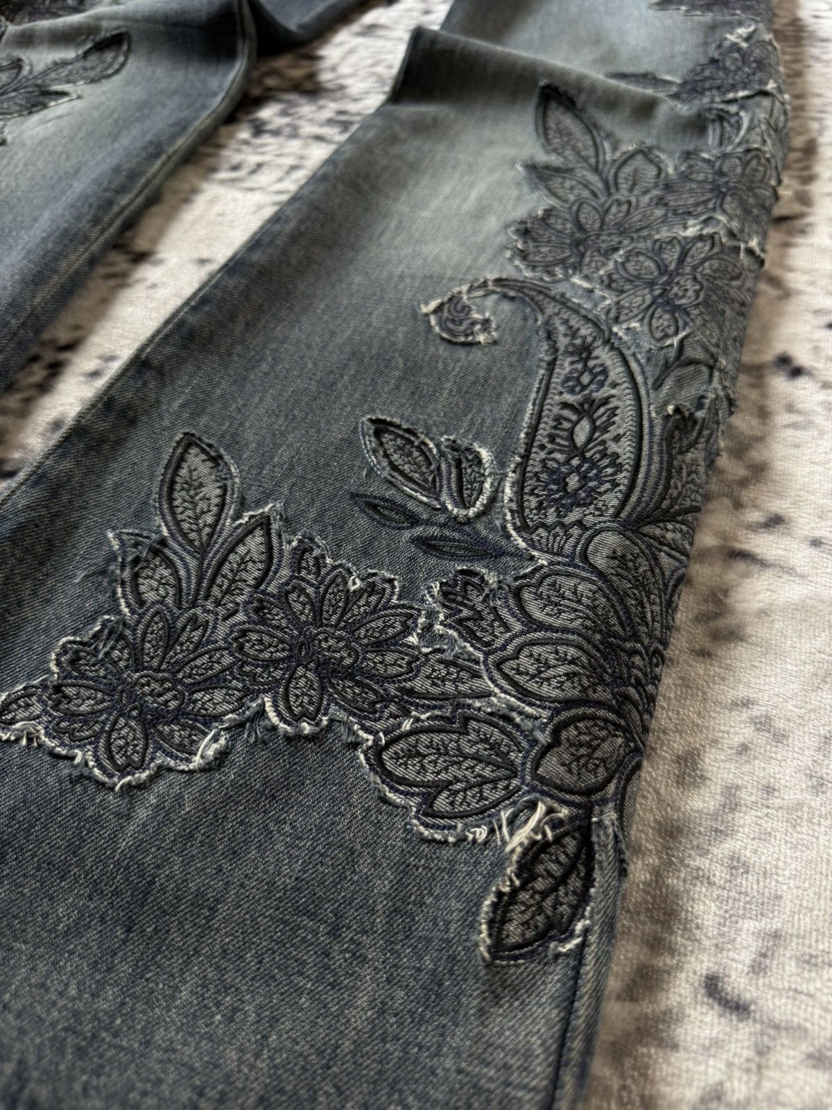 GOSTAR DE FUGA Sportmax Code By Max Mara Ornamental Embroidery Flared Jeans Size US 30 / EU 46 - 7 Thumbnail
