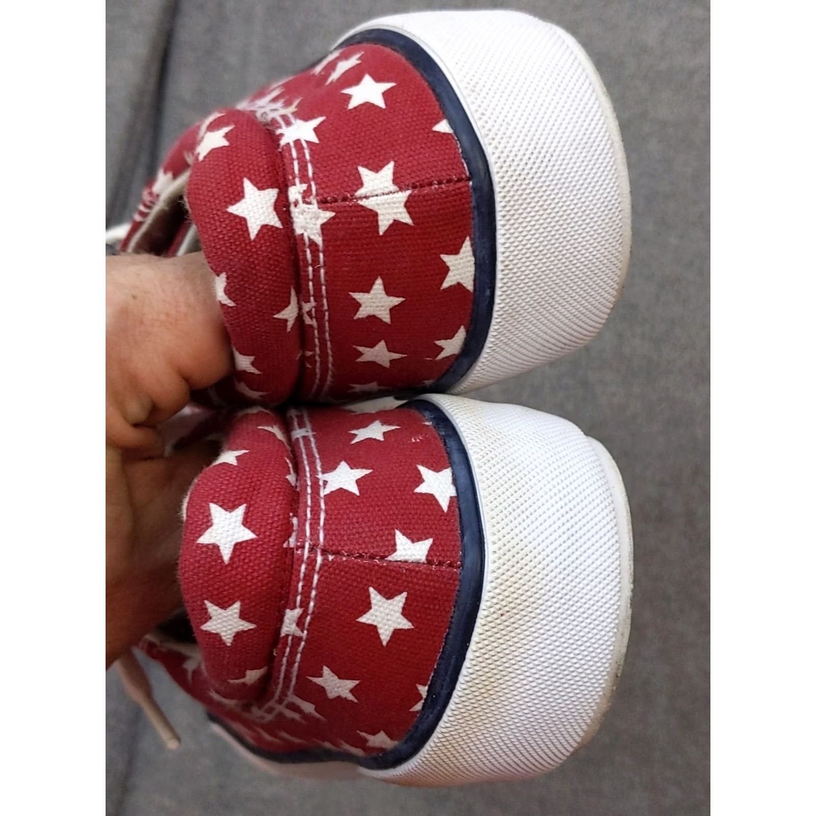 Lands' End Lands' End Star Print Canvas Sneakers Womens 7 Red White Lace Up Low Top Casual Shoes USA Size M / US 6-8 / IT 42-44 - 3 Thumbnail