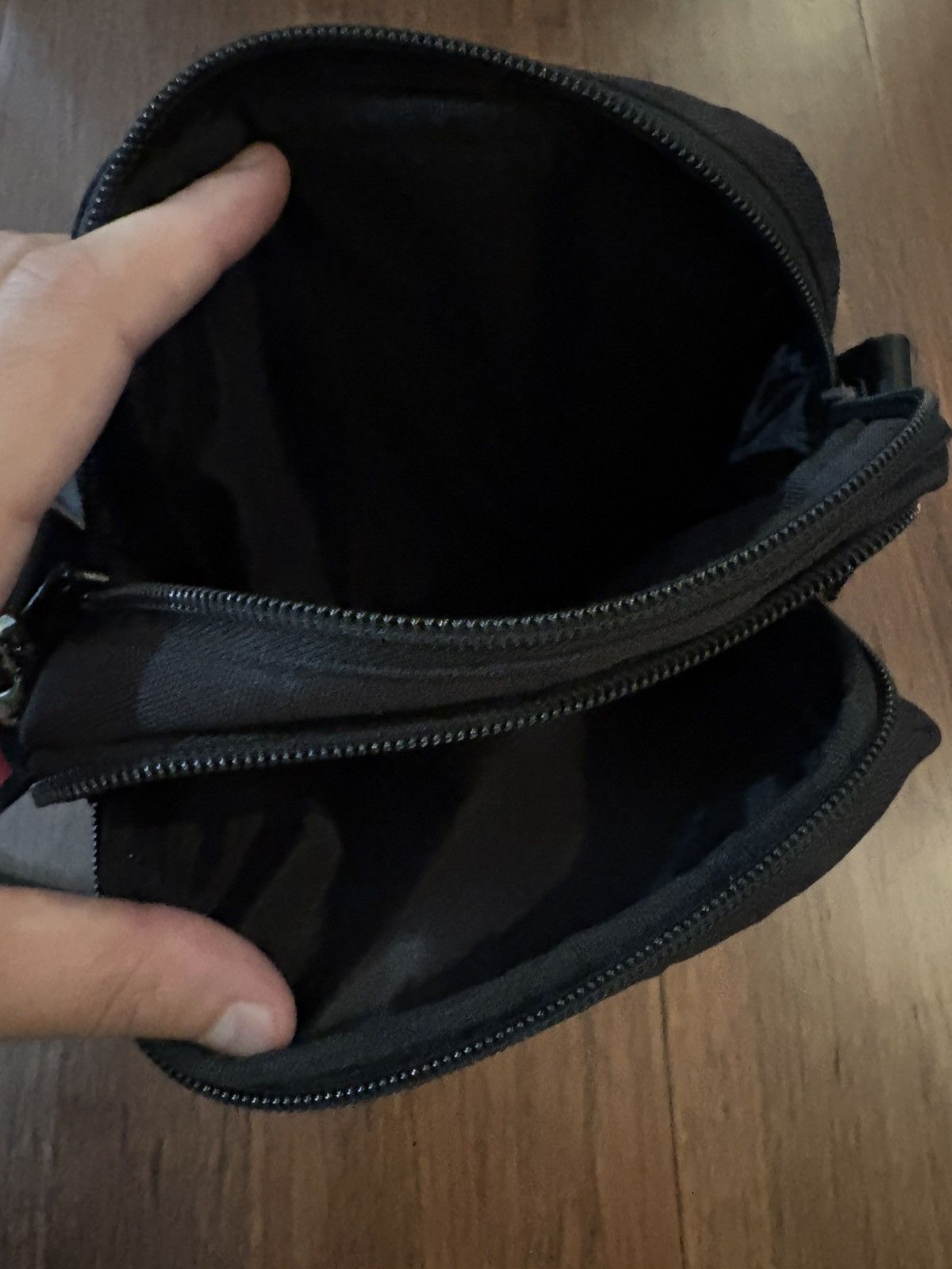 Half Evil Half Evil Shoulder Bag (Black/Red) Size ONE SIZE - 4 Thumbnail