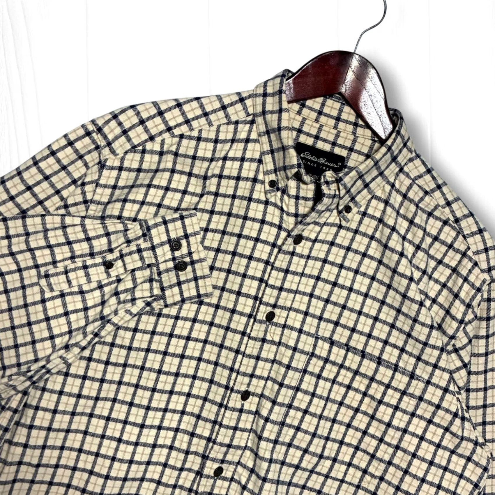 Eddie Bauer Eddie Bauer Button-Down Shirt Cotton Tattersall Check Men M Ivory Navy Tan Plaid Casual Workwear Autumn Winter Spring Outdoors Size US M / EU 48-50 / 2 - 2 Thumbnail