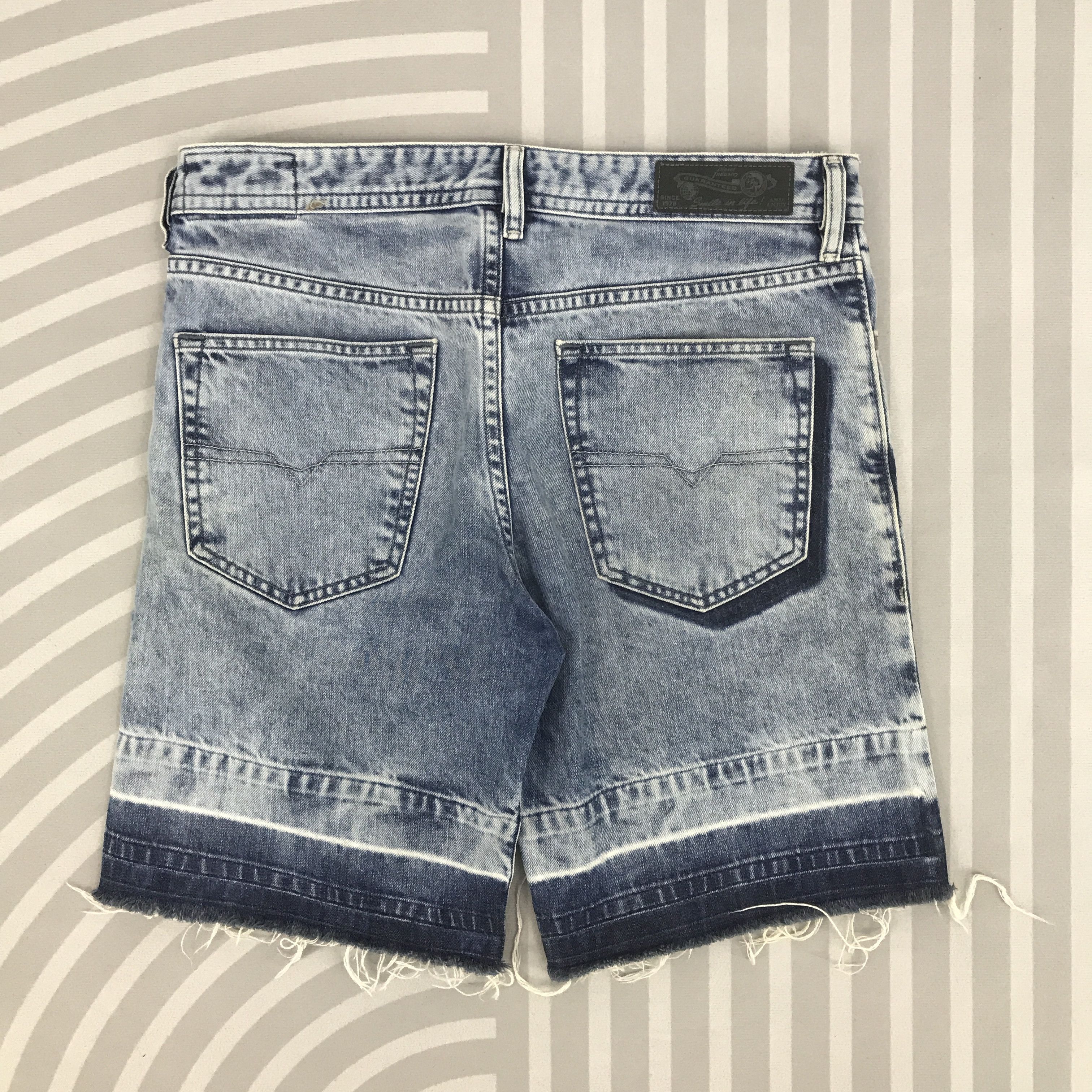 Diesel × Vintage Vintage Diesel industry denim shorts jeans Size US 30 / EU 46 - 3 Thumbnail