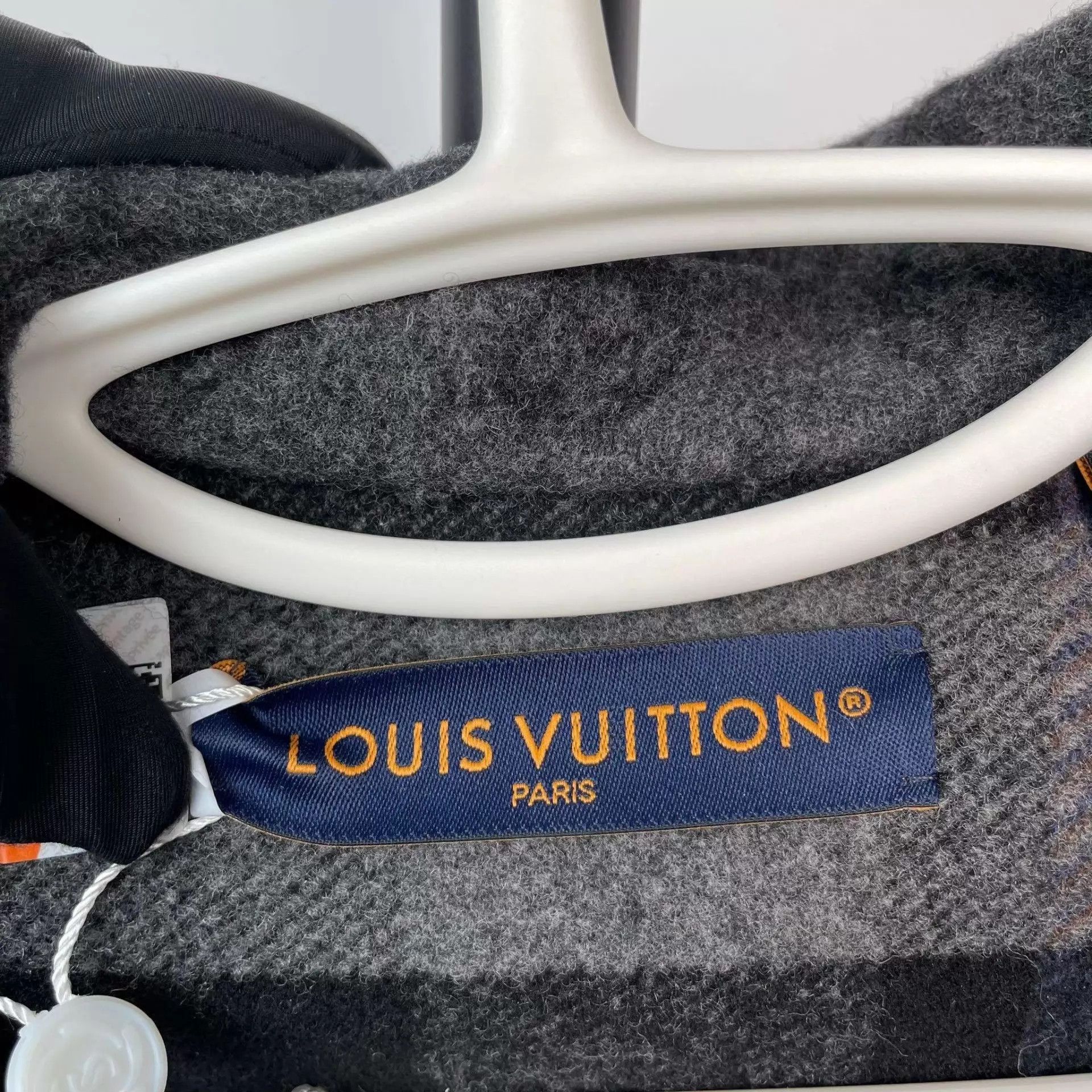 Louis Vuitton LV Gray All Over Subtle Print Jacket Size 50 Size US M / EU 48-50 / 2 - 4 Thumbnail