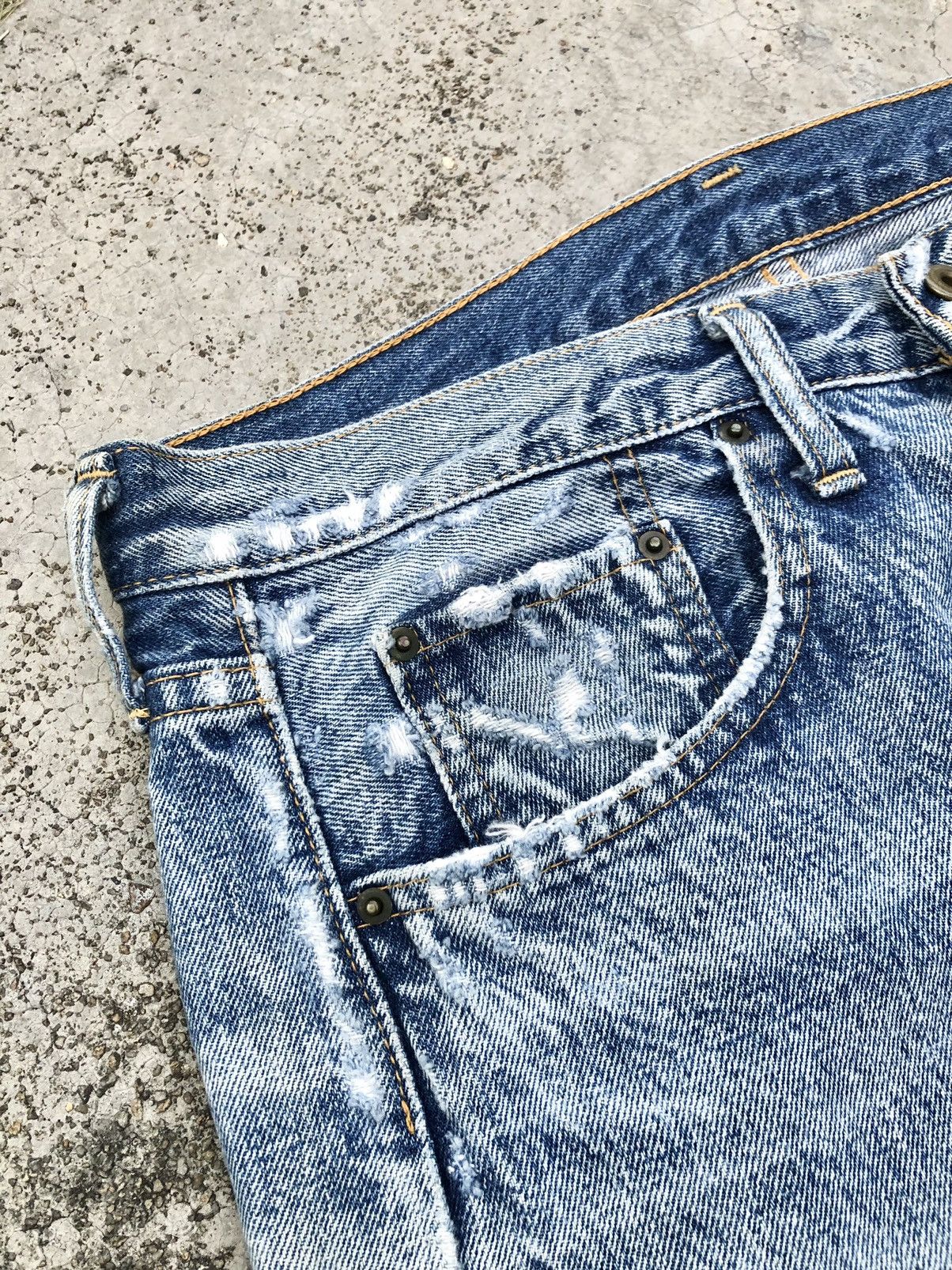 Other SELVEDGE REDLINE DISTRESSED DENIM Size US 33 - 3 Thumbnail