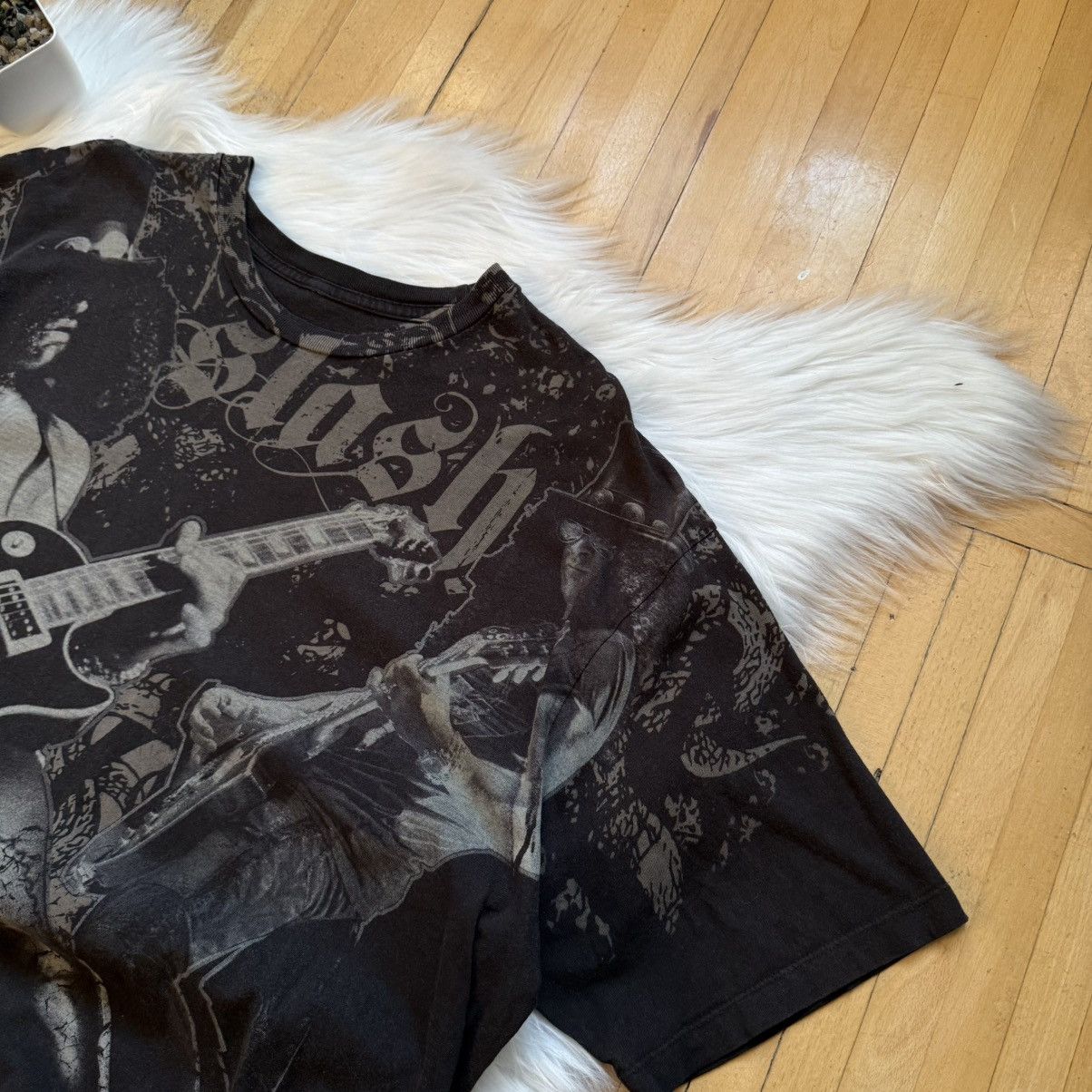 Band Tees 📌 Vintage 2009 Slash Full Print Rock Tshirt Size US XL / EU 56 / 4 - 4 Thumbnail