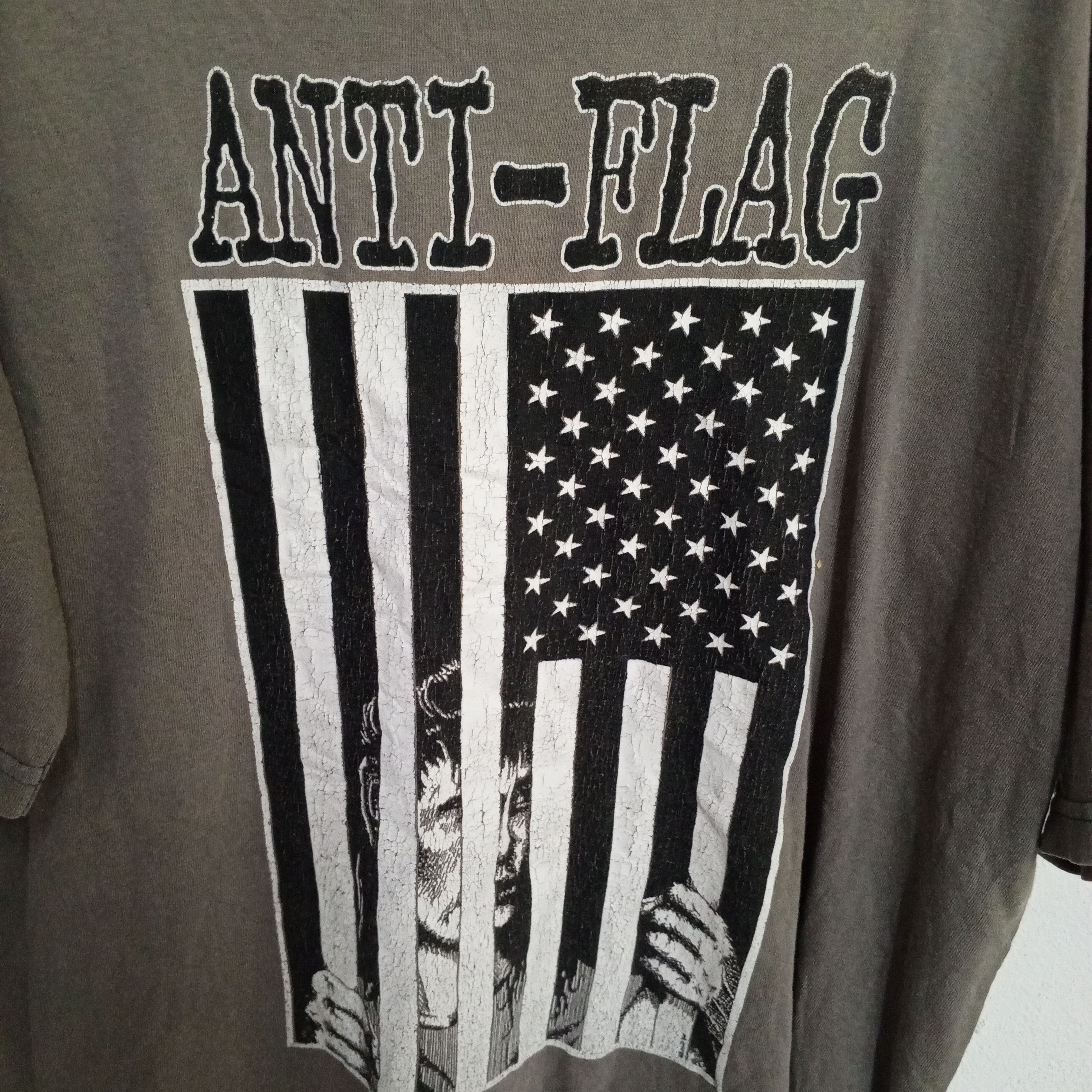 Band Tees × Vintage GILDAN BAND TEES ANTI FLAG Size US L / EU 52-54 / 3 - 3 Thumbnail