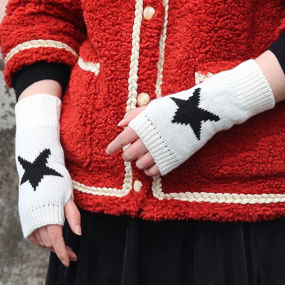 Other Knitted Warm Half Gloves Size ONE SIZE - 1 Thumbnail