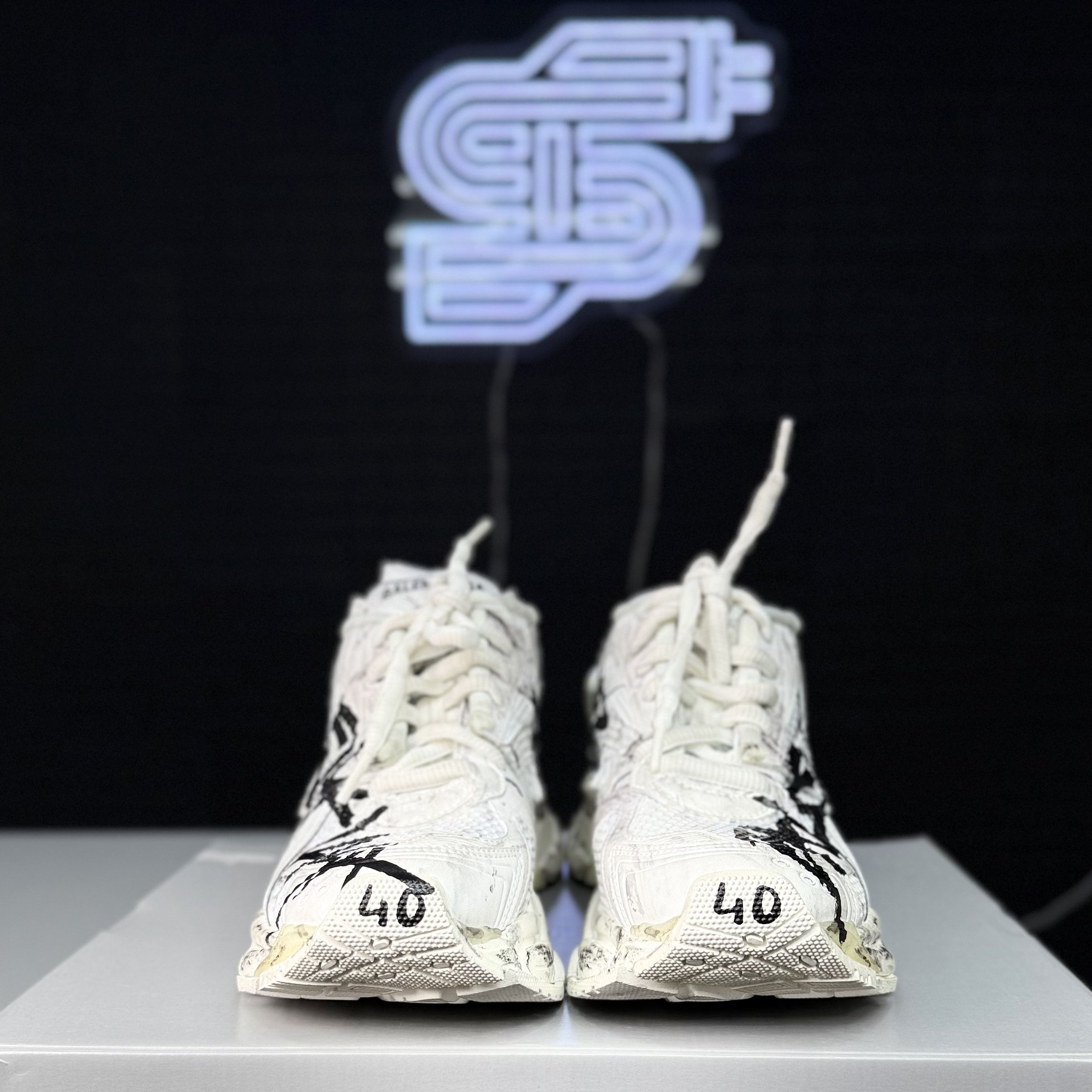 Balenciaga Balenciaga Runner White Graffiti Size US 7 / EU 40 - 5 Thumbnail