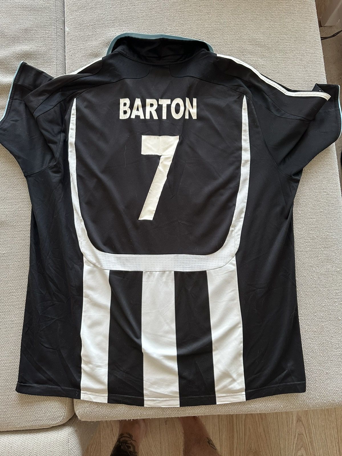 Adidas Adidas Newcastle United Joey Barton #7 Home Jersey Size US XL / EU 56 / 4 - 2 Thumbnail