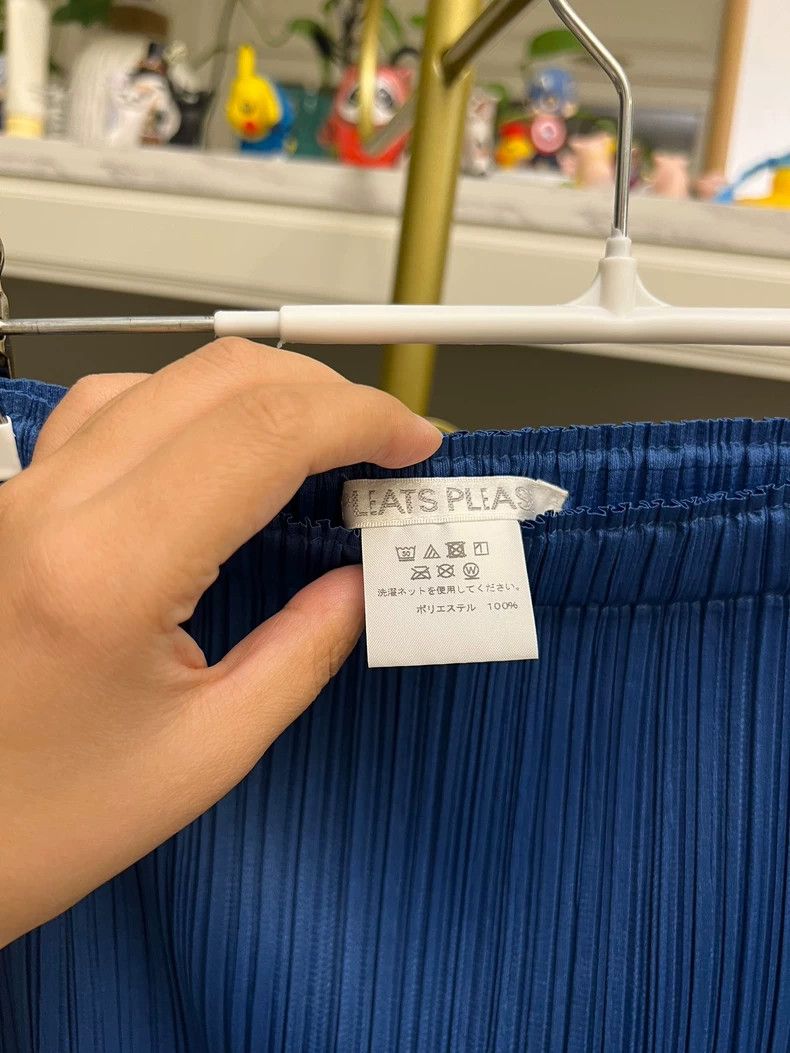 Issey Miyake Issey Miyake size:3 Blue pleated skirt Size 31" - 4 Thumbnail