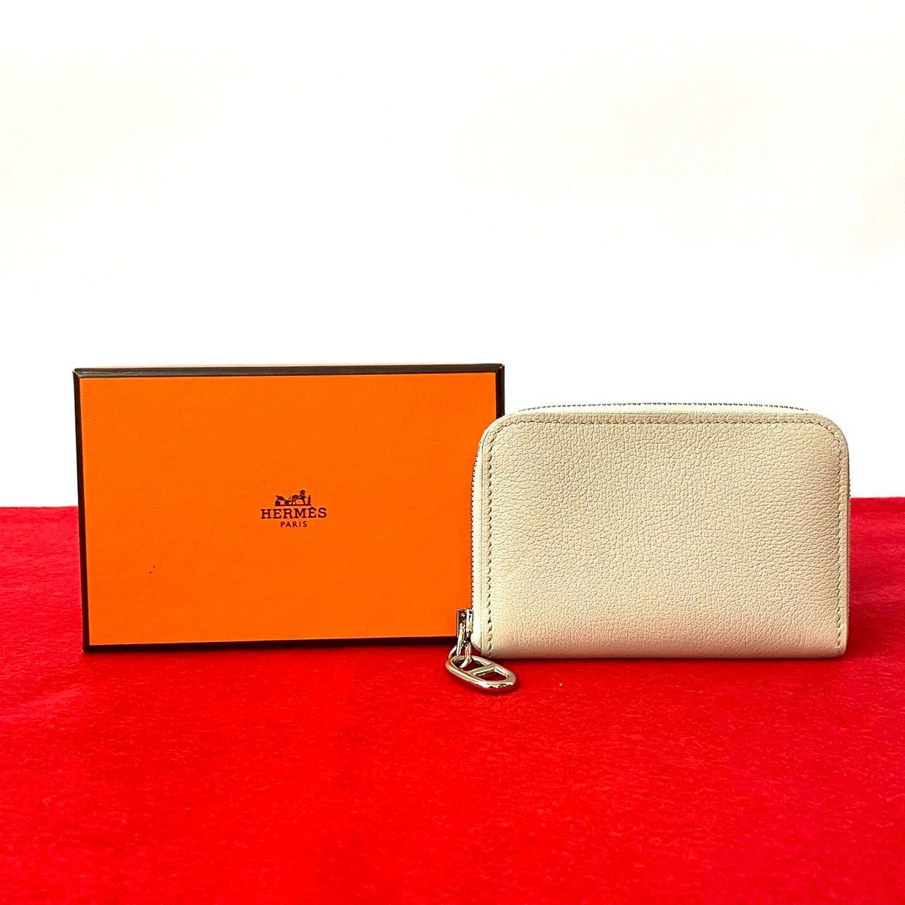 Hermes Hermes Hermes Zip and Go Leather Coin Card Case Leather Coin Case Stamp B (2023) DUTY FREE for USA Size ONE SIZE - 1 Thumbnail