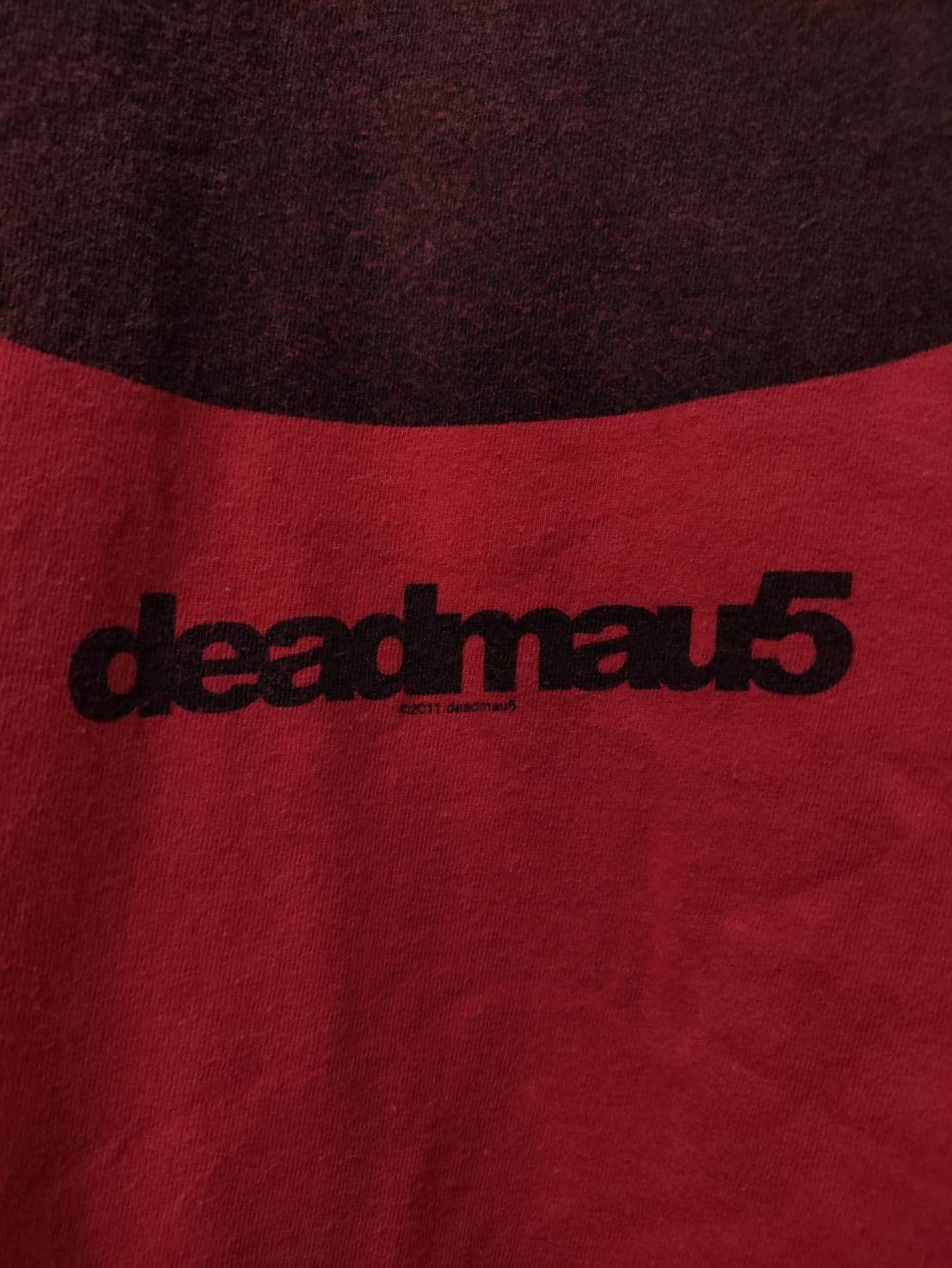 Band Tees Deadmau5 Big Face Red Logo T-Shirt Size US L / EU 52-54 / 3 - 2 Thumbnail