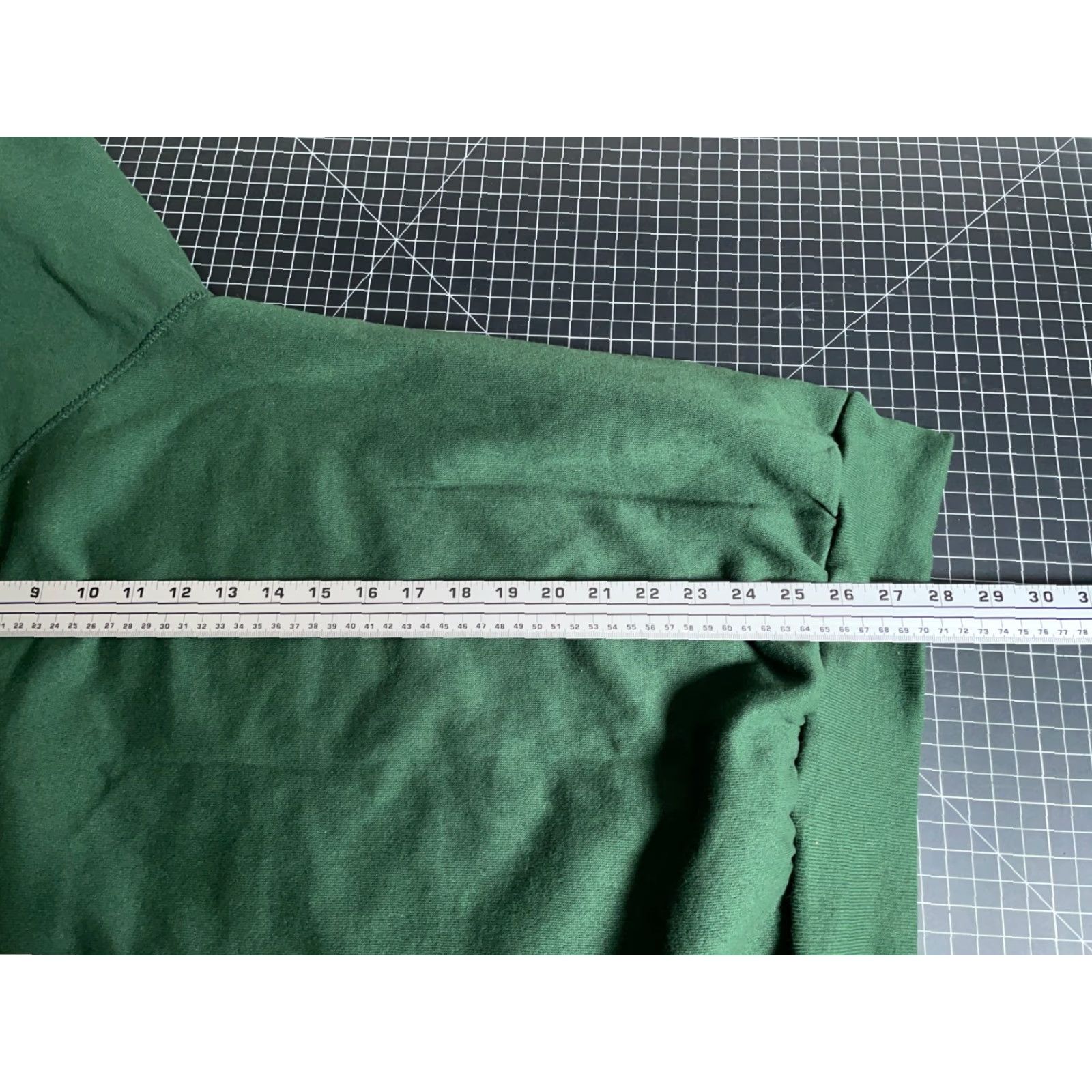 Tultex VINTAGE Tultex Sweatshirt Men’s XL Large Green Raglan Sleeves Solid Blank 90s Retro Crew Neck Pullover Adults Regular Size US L / EU 52-54 / 3 - 6 Thumbnail