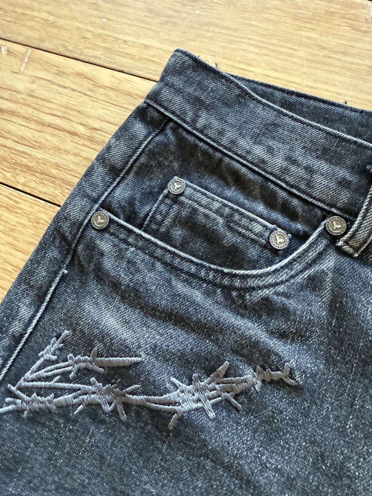 Other Ditch Barbed Wire Jorts Size US 31 - 3 Thumbnail