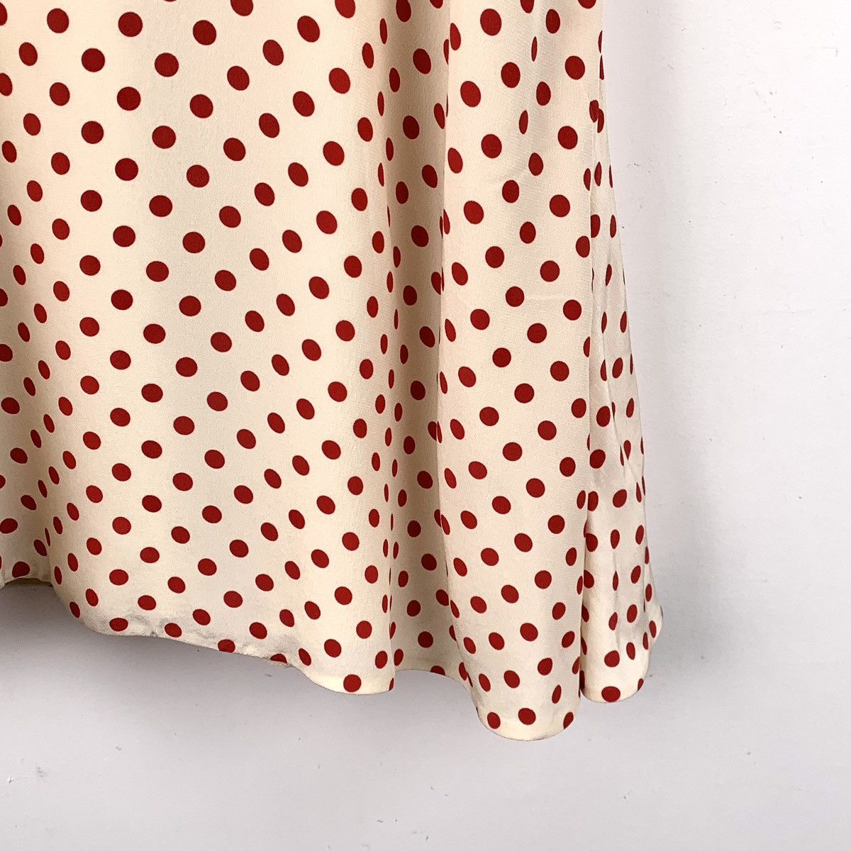 Miu Miu Miu Miu Polka Dot Silk Short Sleeve Dress K26WX Size M / US 6-8 / IT 42-44 - 4 Thumbnail