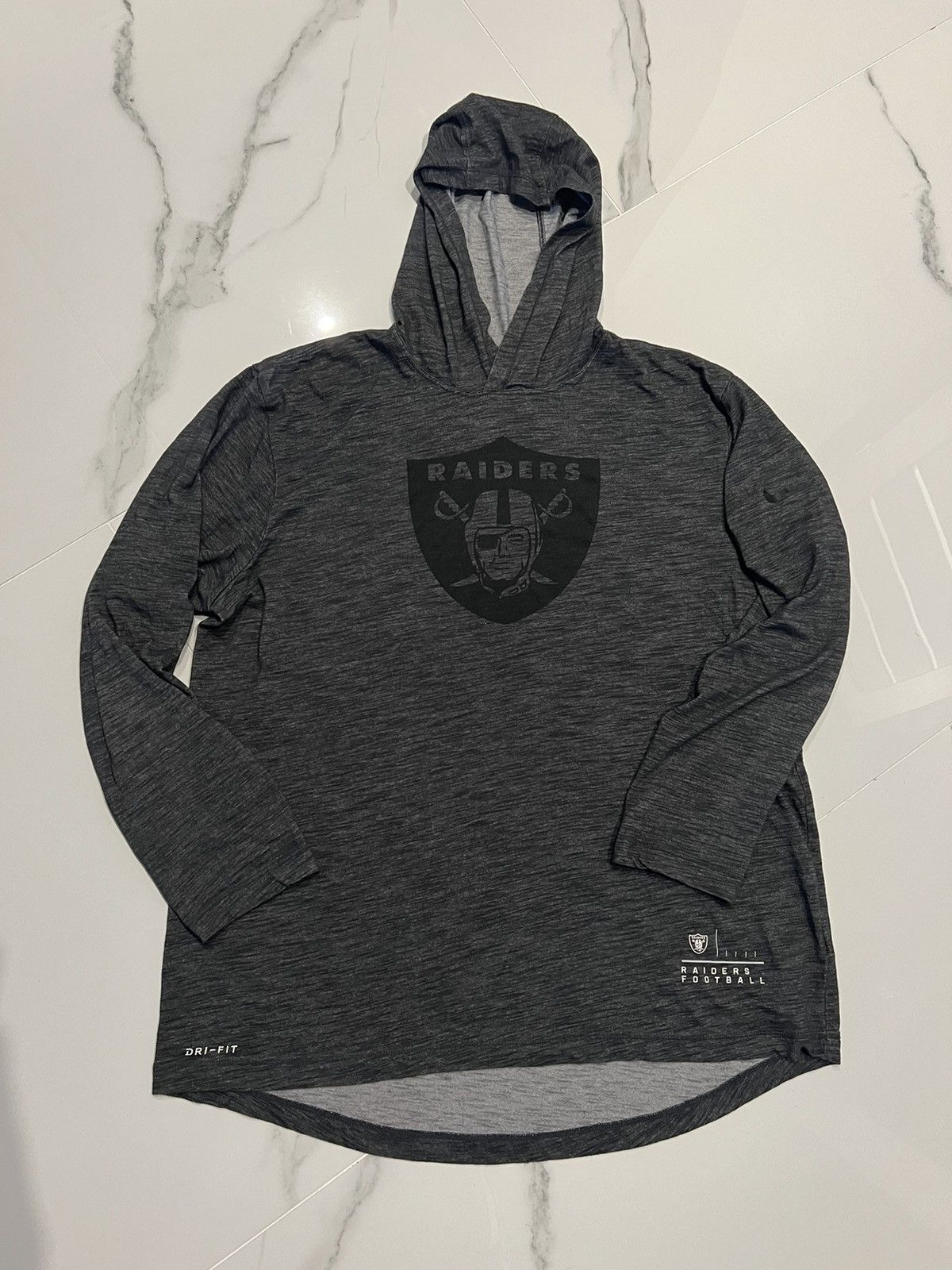 Nike NFL Raiders Shirt Top Adult Large Long Sleeve Dri-Fit Nike Size US L / EU 52-54 / 3 - 5 Thumbnail