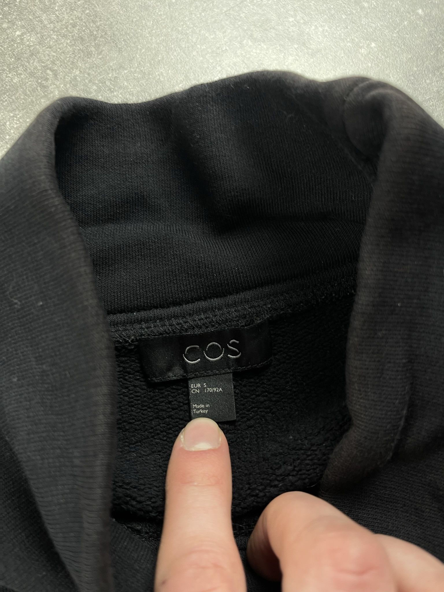 Cos COS black high neck cotton sweatshirt streetwear Japanese Size US L / EU 52-54 / 3 - 7 Thumbnail