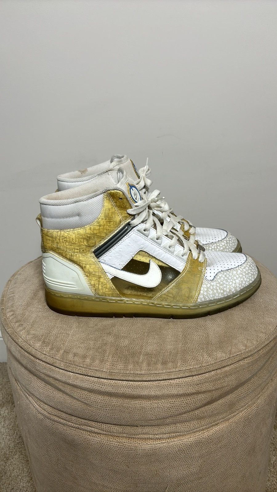 Nike × Nintendo Nike Air Force 2 High Nintendo Wii 329888-111 Size US 11.5 / EU 44-45 - 1 Thumbnail