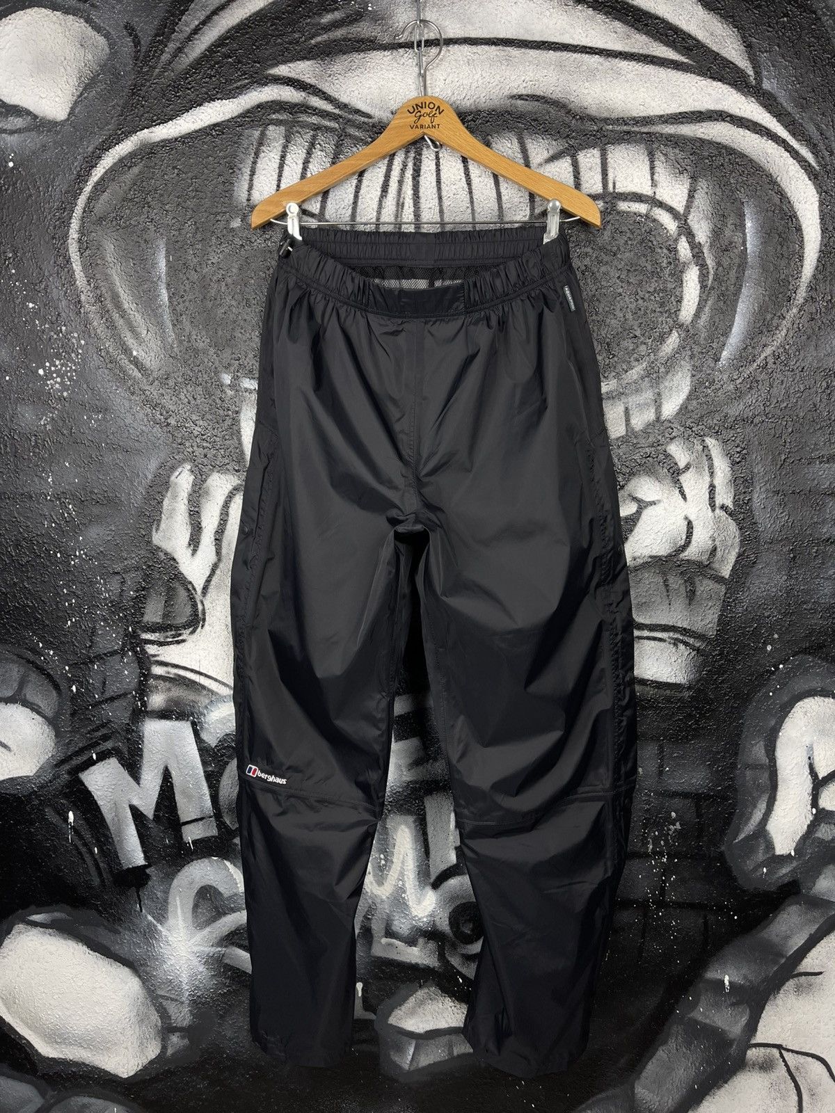 Berghaus Berghaus Aqua Foil Gorpcore Baggy Style Pants Men’s Size L Size US 33 - 2 Thumbnail
