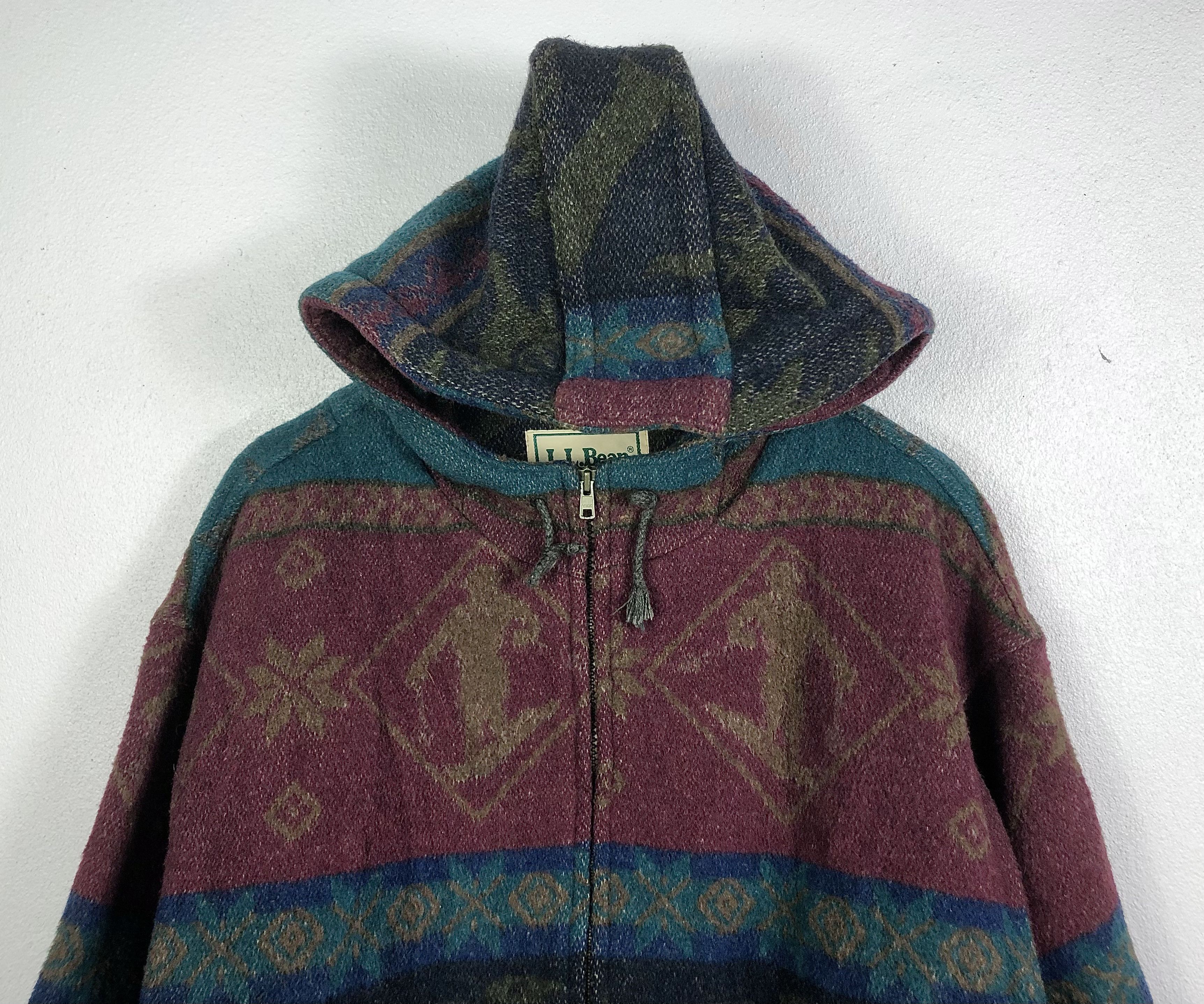 L.L. Bean Vintage L.L. Bean Ski Navajo Aztec Hooded Wool Jacket Winter Size US L / EU 52-54 / 3 - 2 Thumbnail