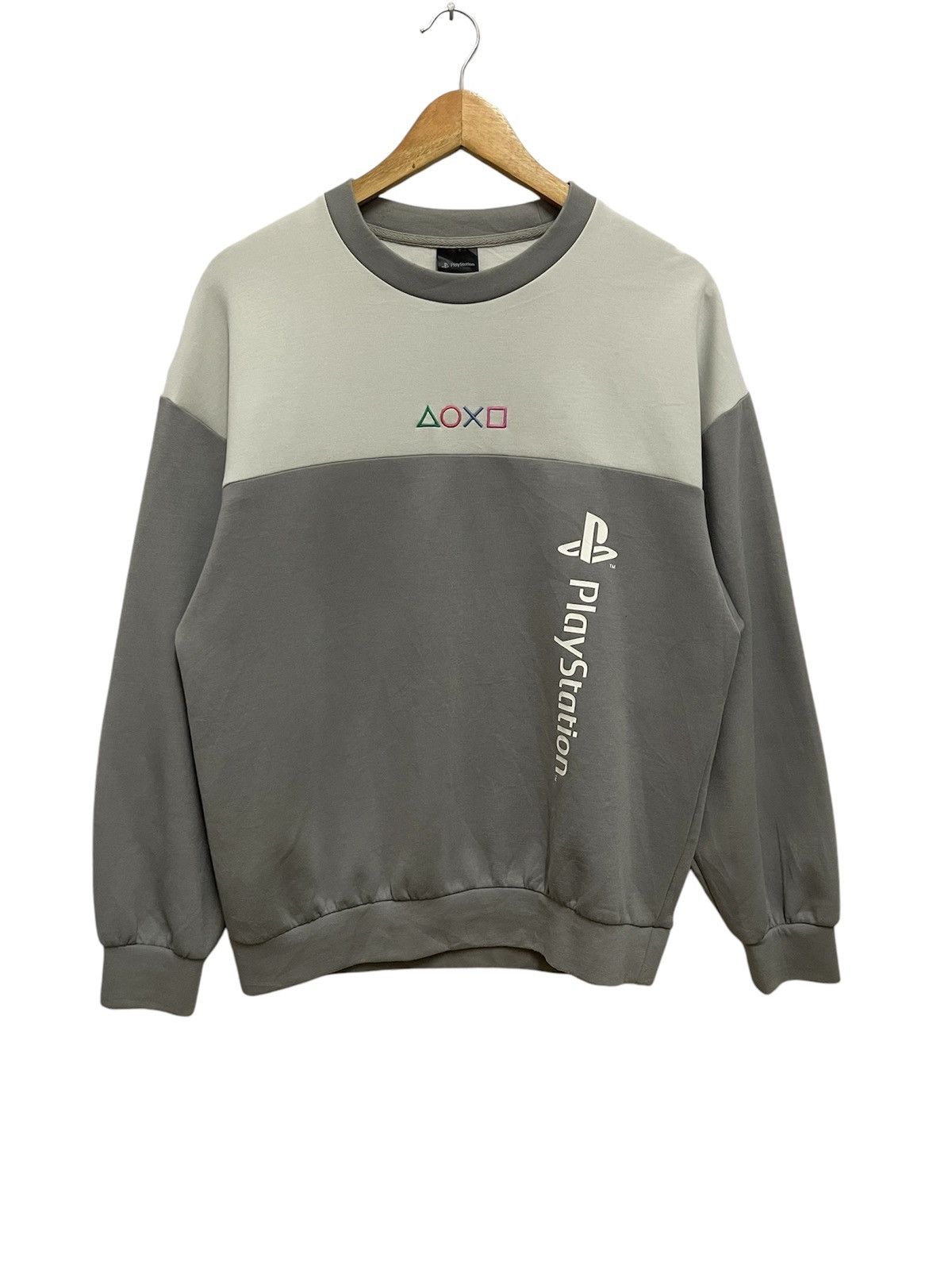 GU × Playstation Playstation Console Button Sweatshirt Grey White Size US S / EU 44-46 / 1 - 1 Thumbnail