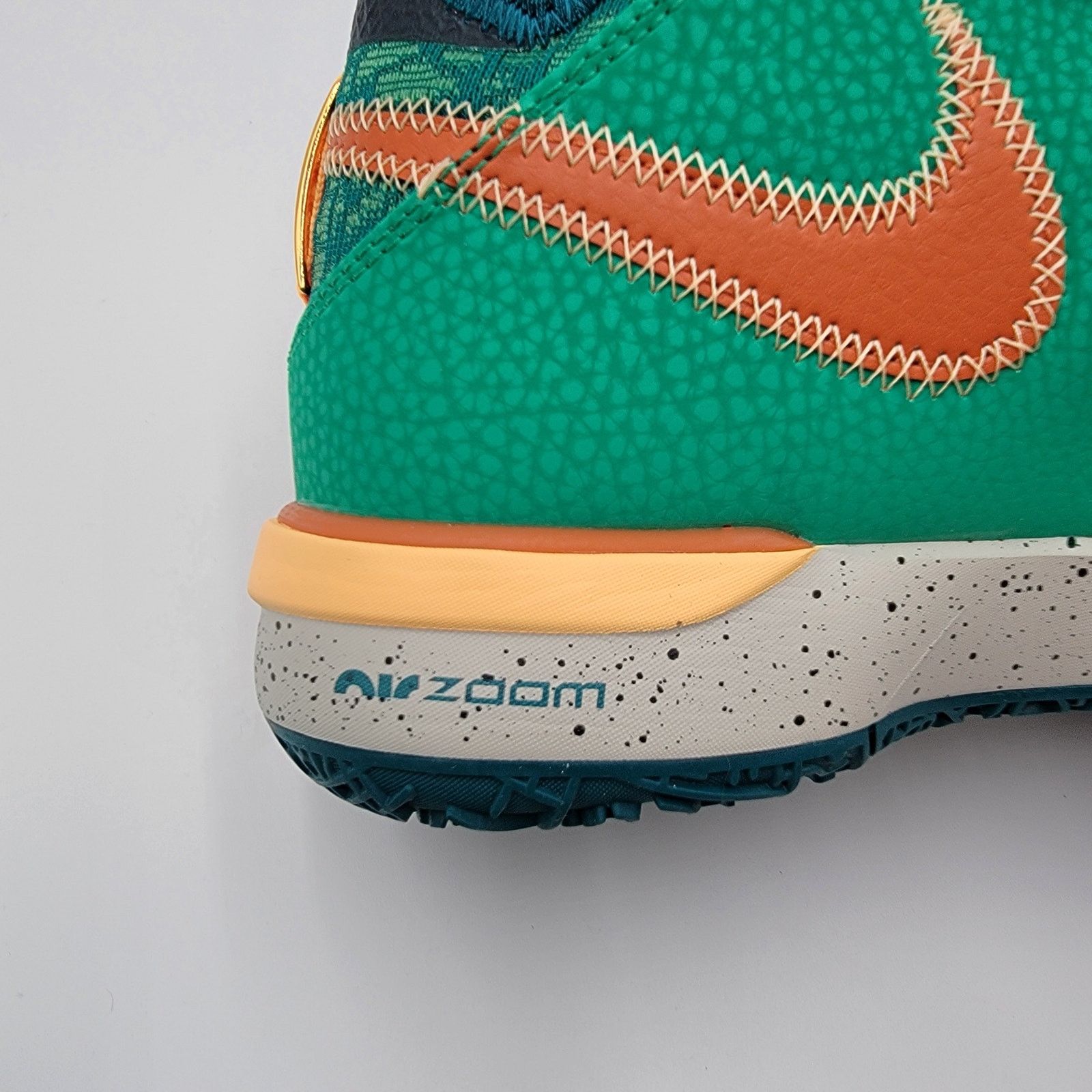 Nike Nike Zoom LeBron NXXT Gen 'Geode Teal' Sz 4M DR8784-301 Size US 5.5 / IT 35.5 - 6 Thumbnail