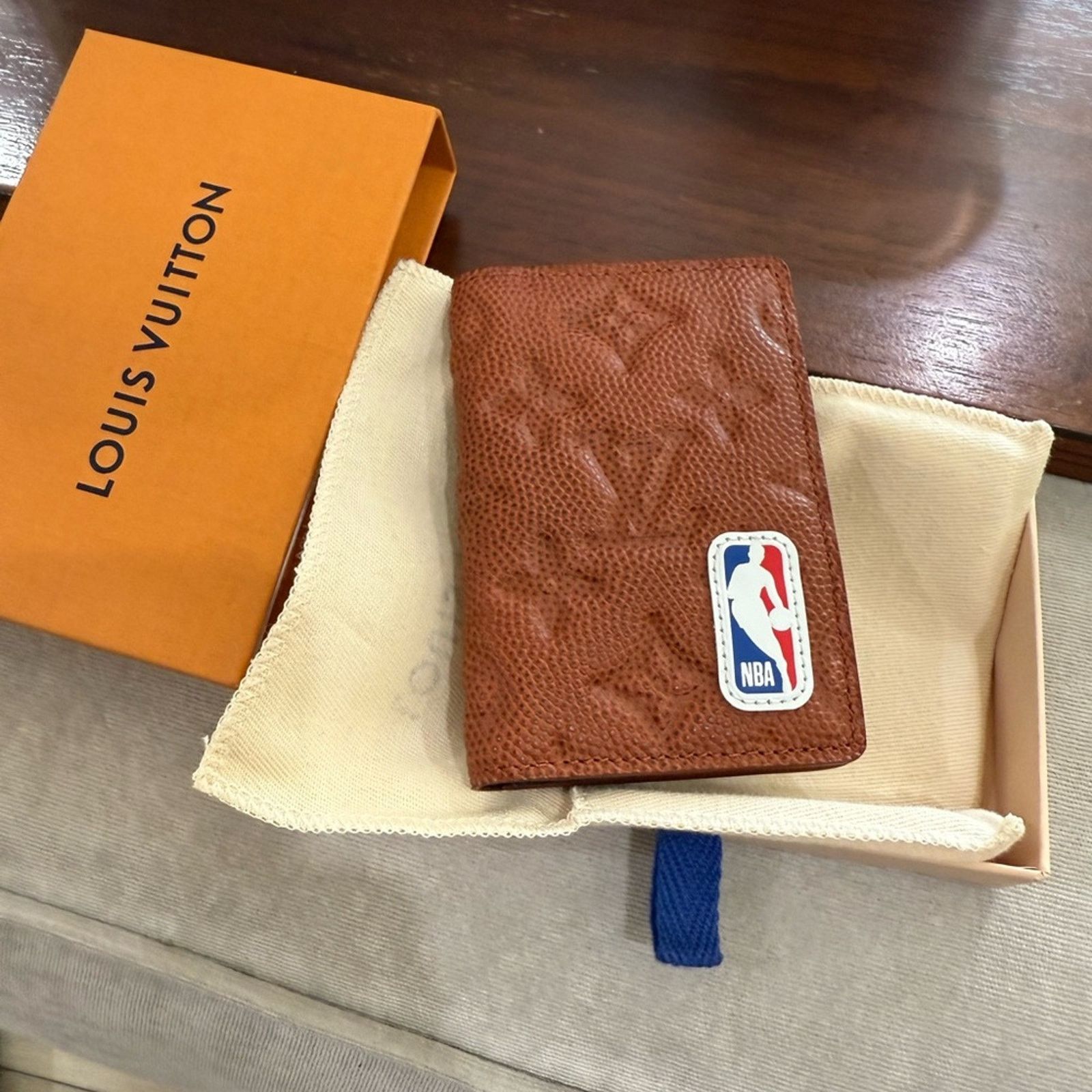 Louis Vuitton Louis Vuitton Tan Embossed Leather Card Holder with NBA Size ONE SIZE - 3 Thumbnail