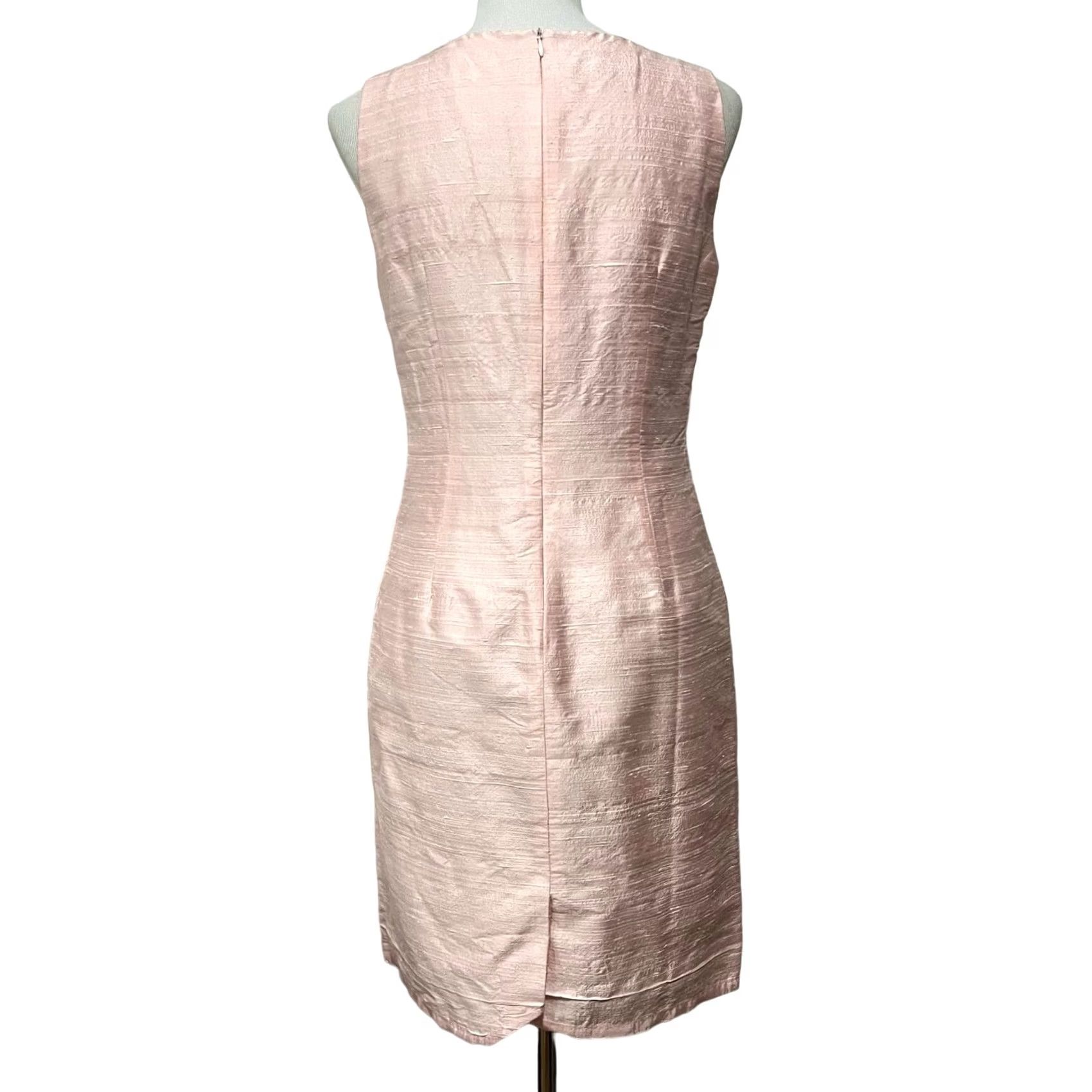 Pinko VINTAGE Trio New York Silk Sleeveless Dress Pink V-Neck Women Sz 6 Sheath Dress Womens Pink Silk Sleeveless V-Neck Knee Length 100% Silk Size M / US 6-8 / IT 42-44 - 6 Thumbnail
