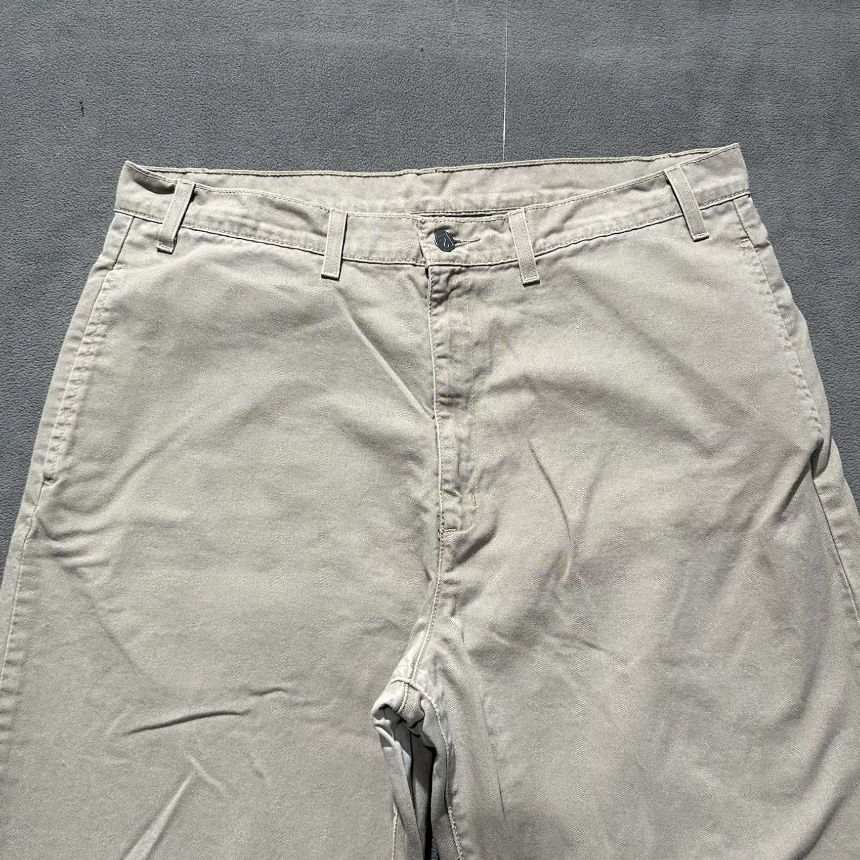 Levi's VINTAGE Levi's Pants Men 36 Beige Khaki Wide Leg Straight Skate 90s y2k Size US 36 / EU 52 - 3 Thumbnail