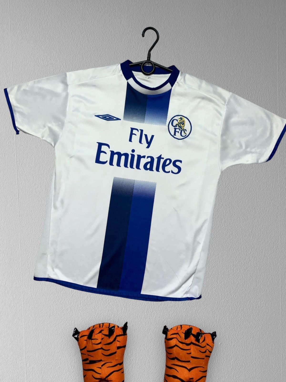 image of Chelsea Soccer x Umbro Vintage Soccer Jersey Umbro Chelsea in White, Men's (Size Small)