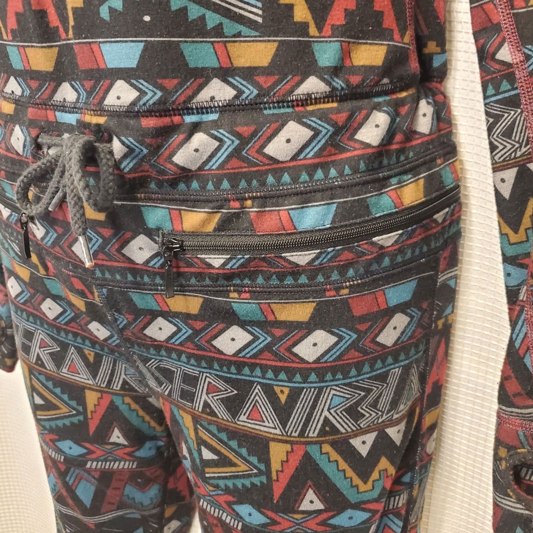 Airblaster Airblaster Womens One Piece Ninja Suit XS Aztec Tribal Print Snowboard Ski Size XXS / US 00 / IT 34 - 6 Thumbnail